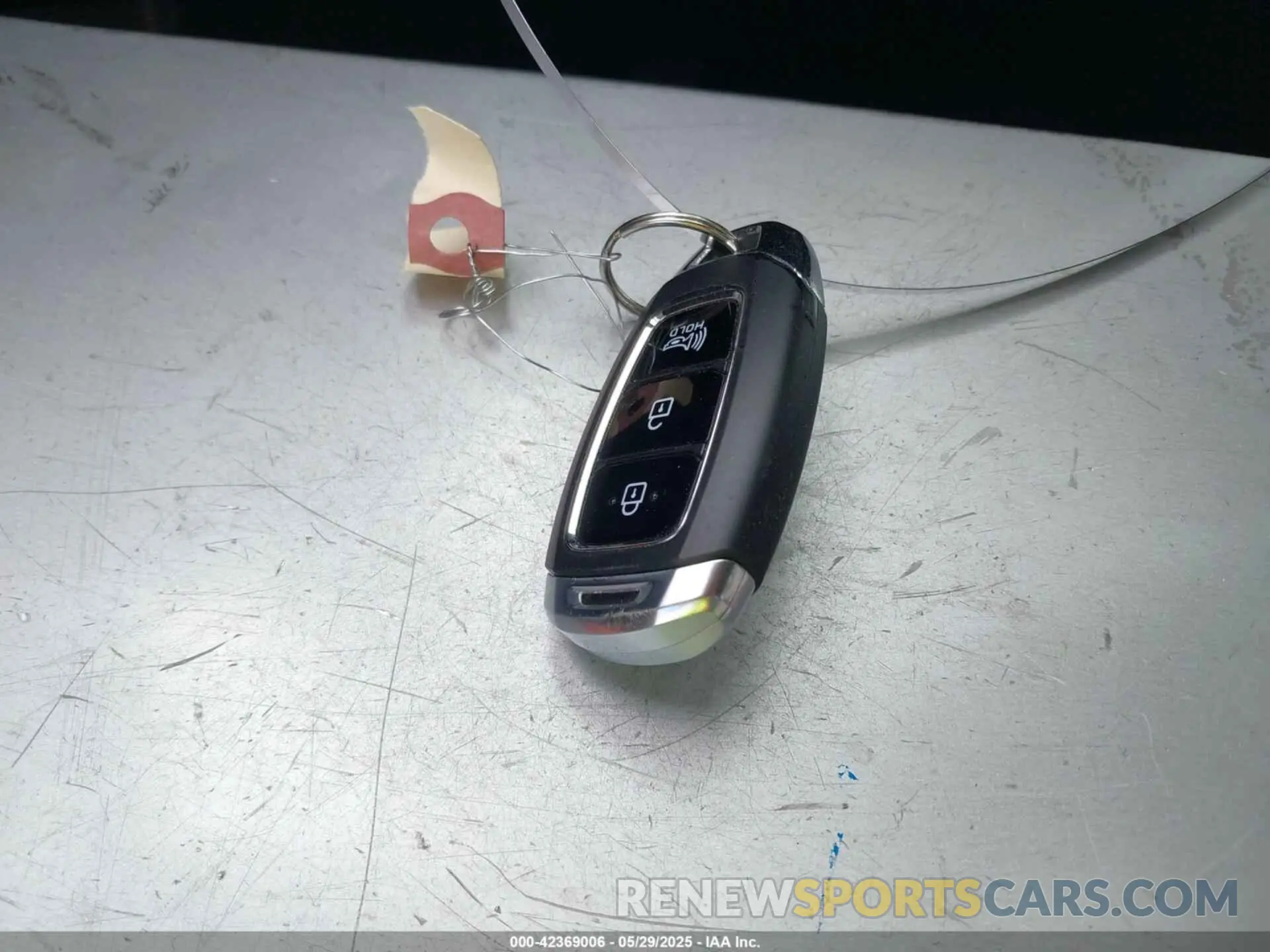 11 Photograph of a damaged car 5NMS33AD1LH222098 HYUNDAI SANTA FE 2020