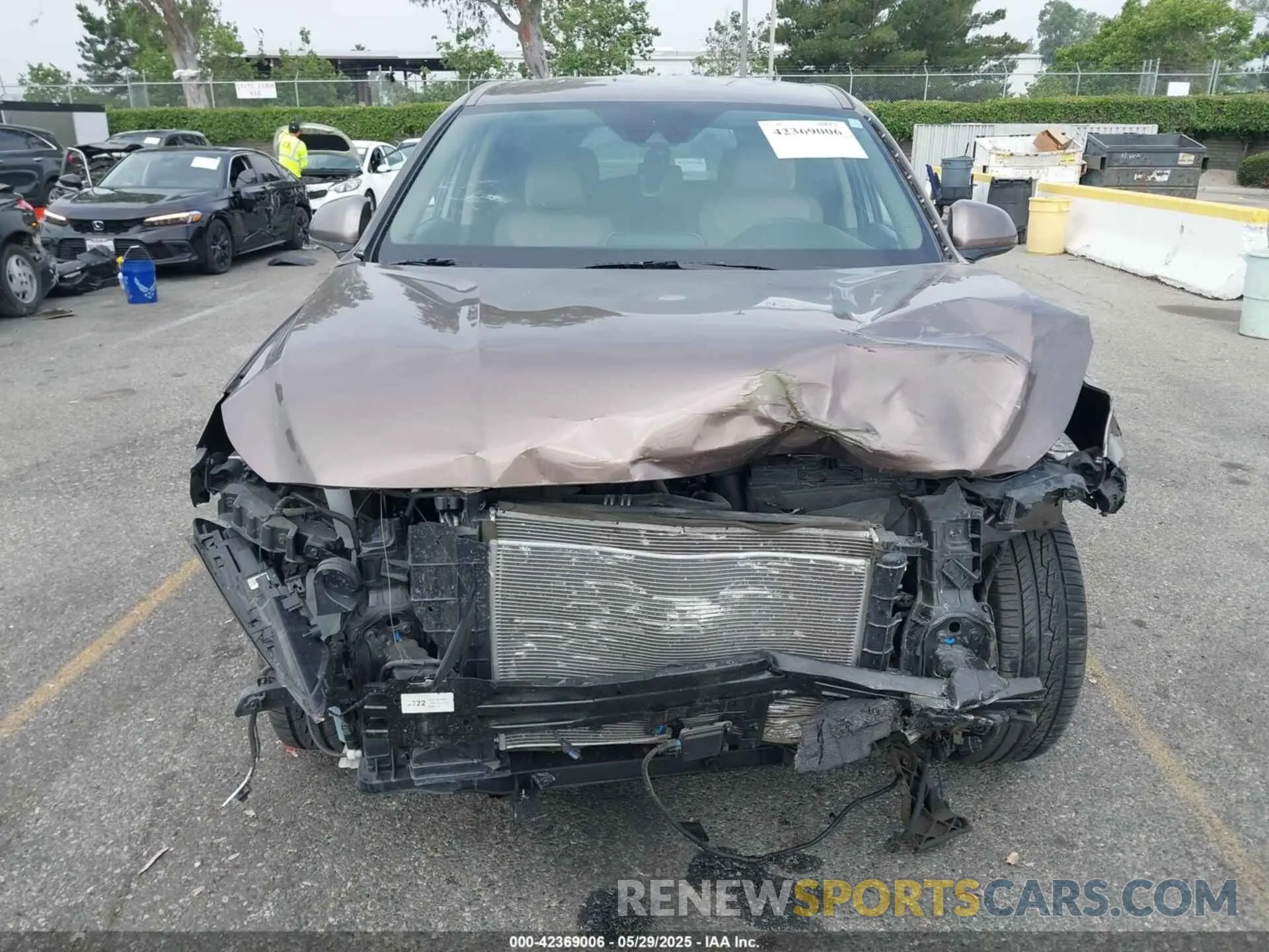 12 Photograph of a damaged car 5NMS33AD1LH222098 HYUNDAI SANTA FE 2020