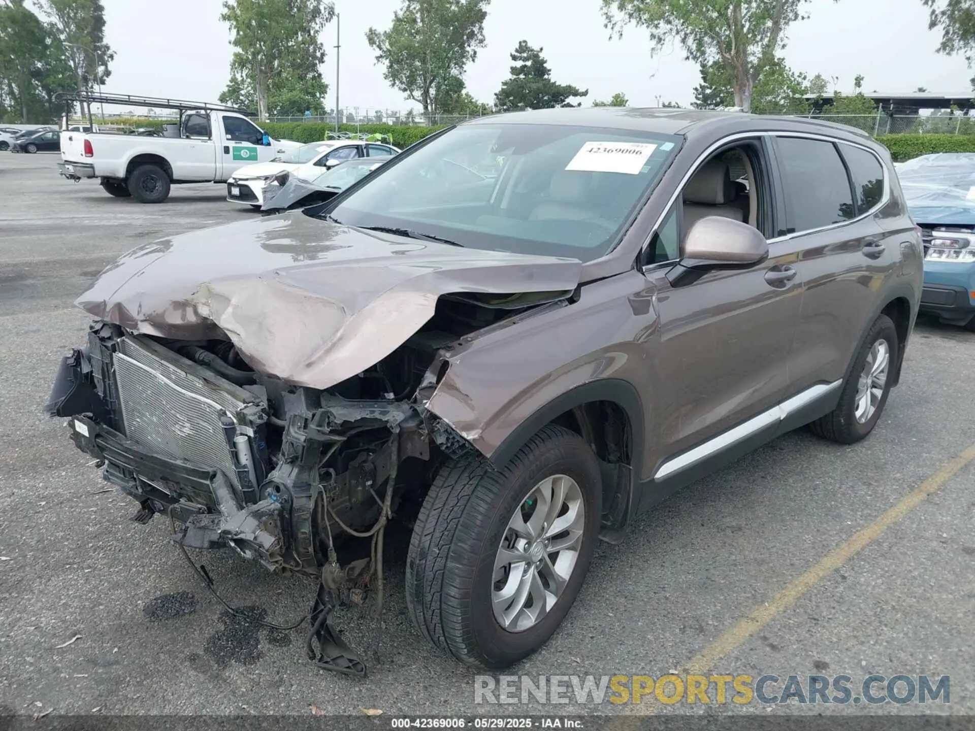2 Photograph of a damaged car 5NMS33AD1LH222098 HYUNDAI SANTA FE 2020