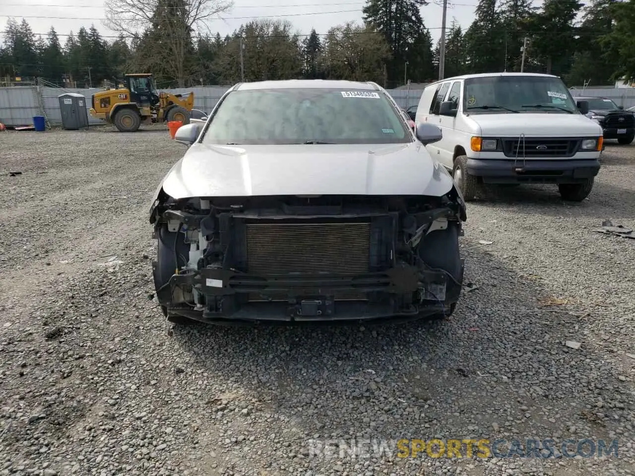 5 Photograph of a damaged car 5NMS33AD1LH223493 HYUNDAI SANTA FE 2020