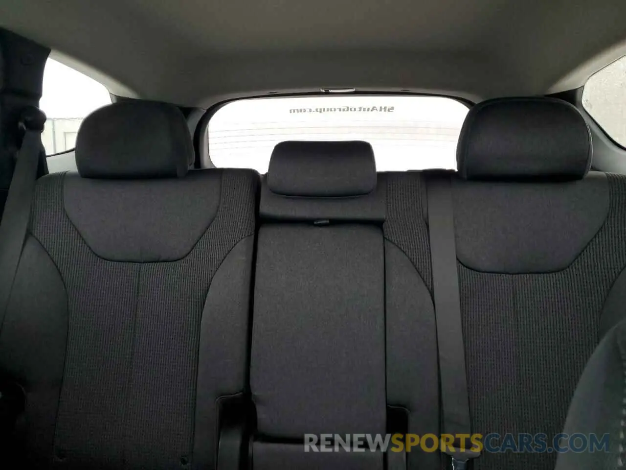 10 Photograph of a damaged car 5NMS33AD2LH220134 HYUNDAI SANTA FE 2020