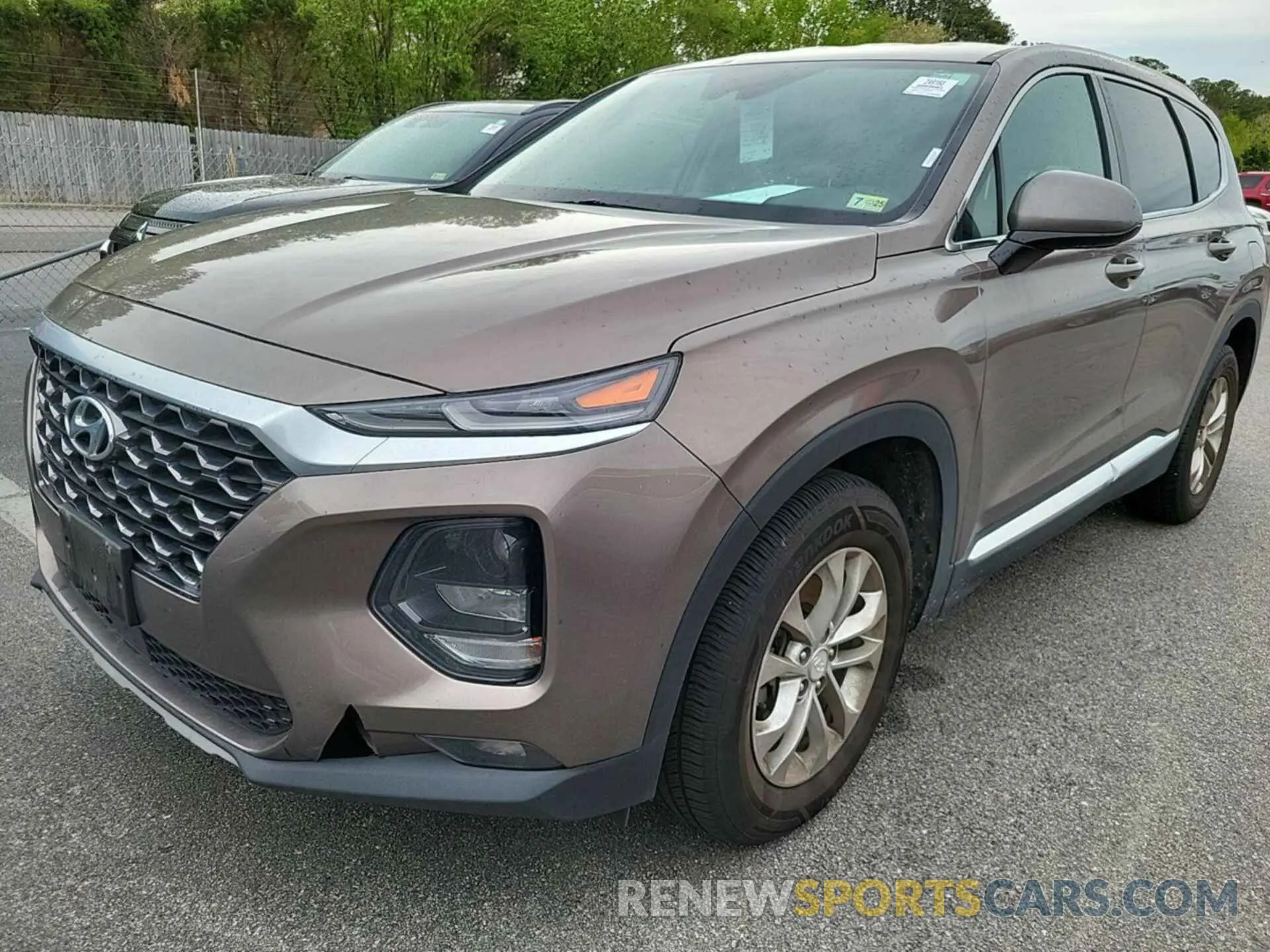 31 Photograph of a damaged car 5NMS33AD2LH240433 HYUNDAI SANTA FE 2020