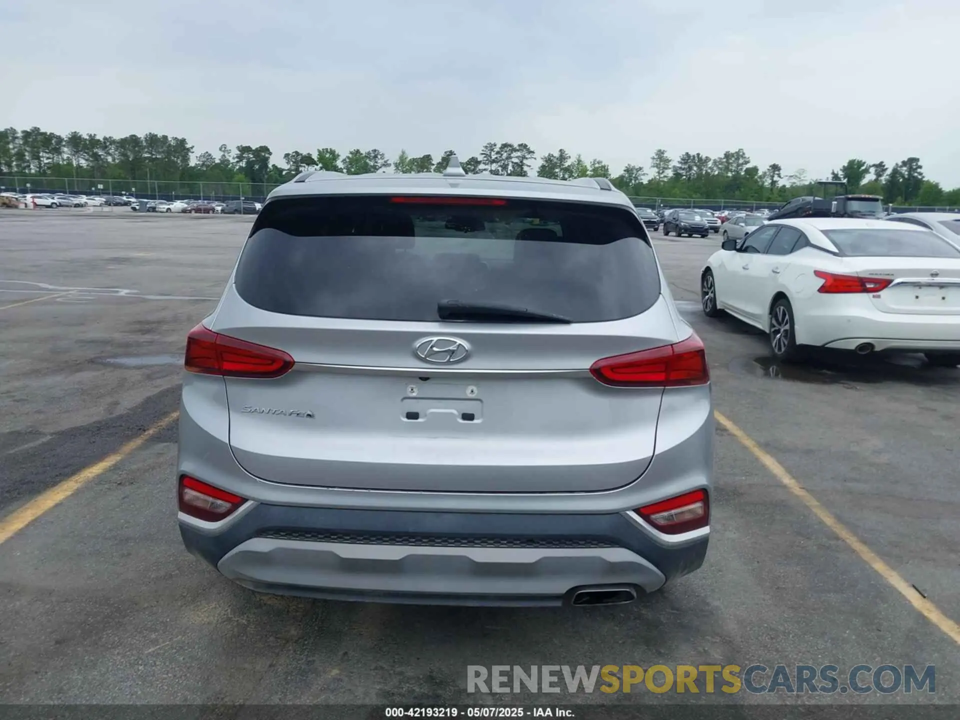16 Photograph of a damaged car 5NMS33AD2LH296937 HYUNDAI SANTA FE 2020