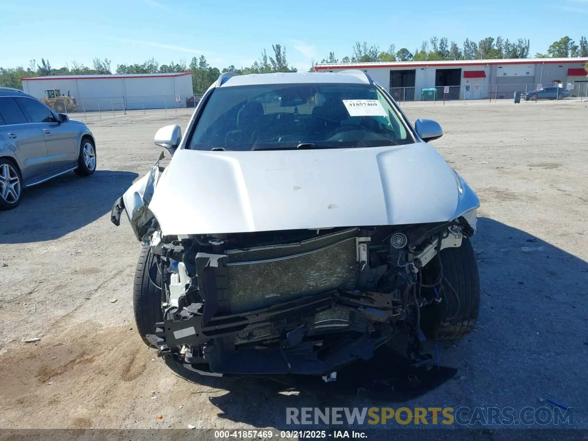 6 Photograph of a damaged car 5NMS33AD3LH161594 HYUNDAI SANTA FE 2020