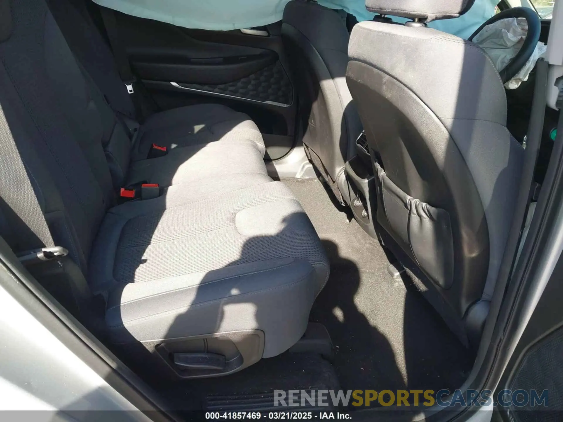 8 Photograph of a damaged car 5NMS33AD3LH161594 HYUNDAI SANTA FE 2020