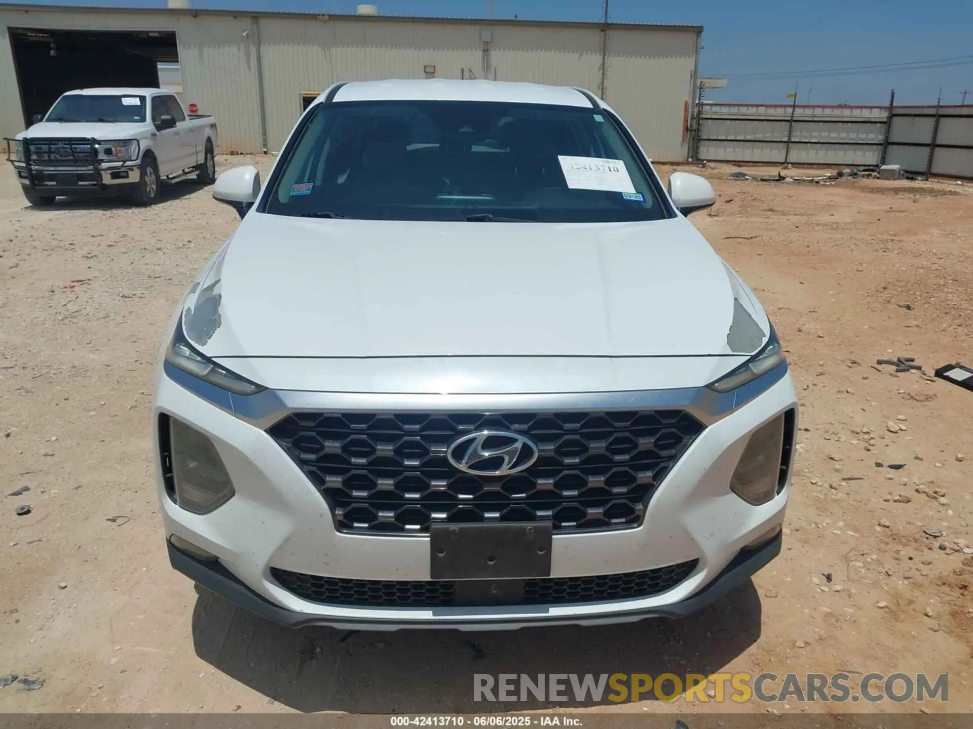 12 Photograph of a damaged car 5NMS33AD3LH181859 HYUNDAI SANTA FE 2020