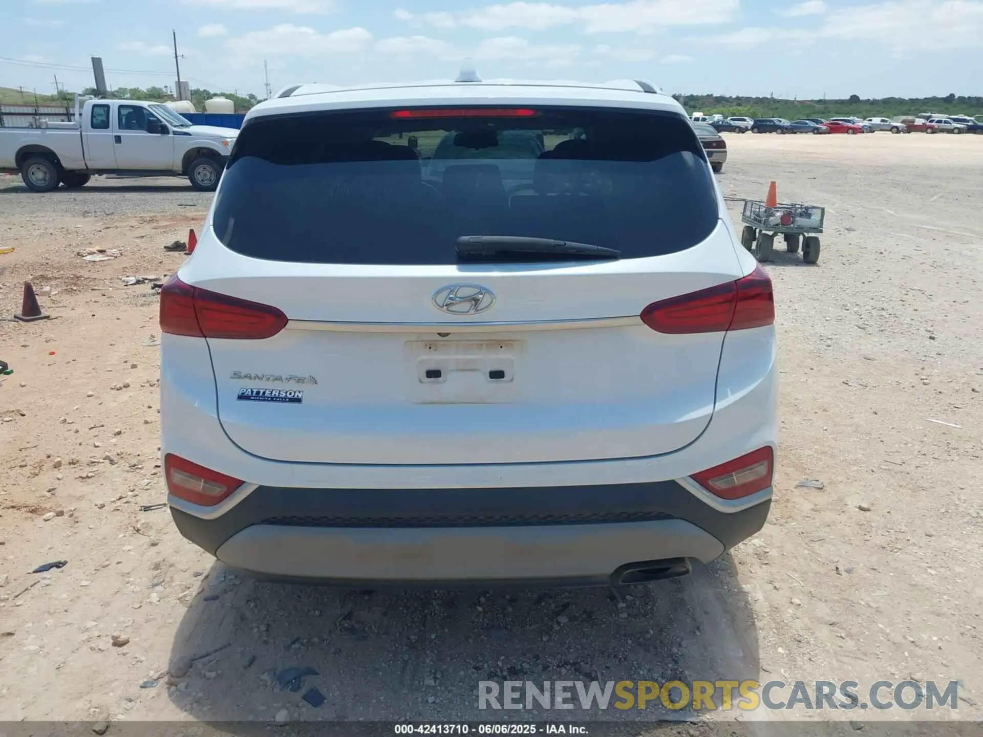 16 Photograph of a damaged car 5NMS33AD3LH181859 HYUNDAI SANTA FE 2020