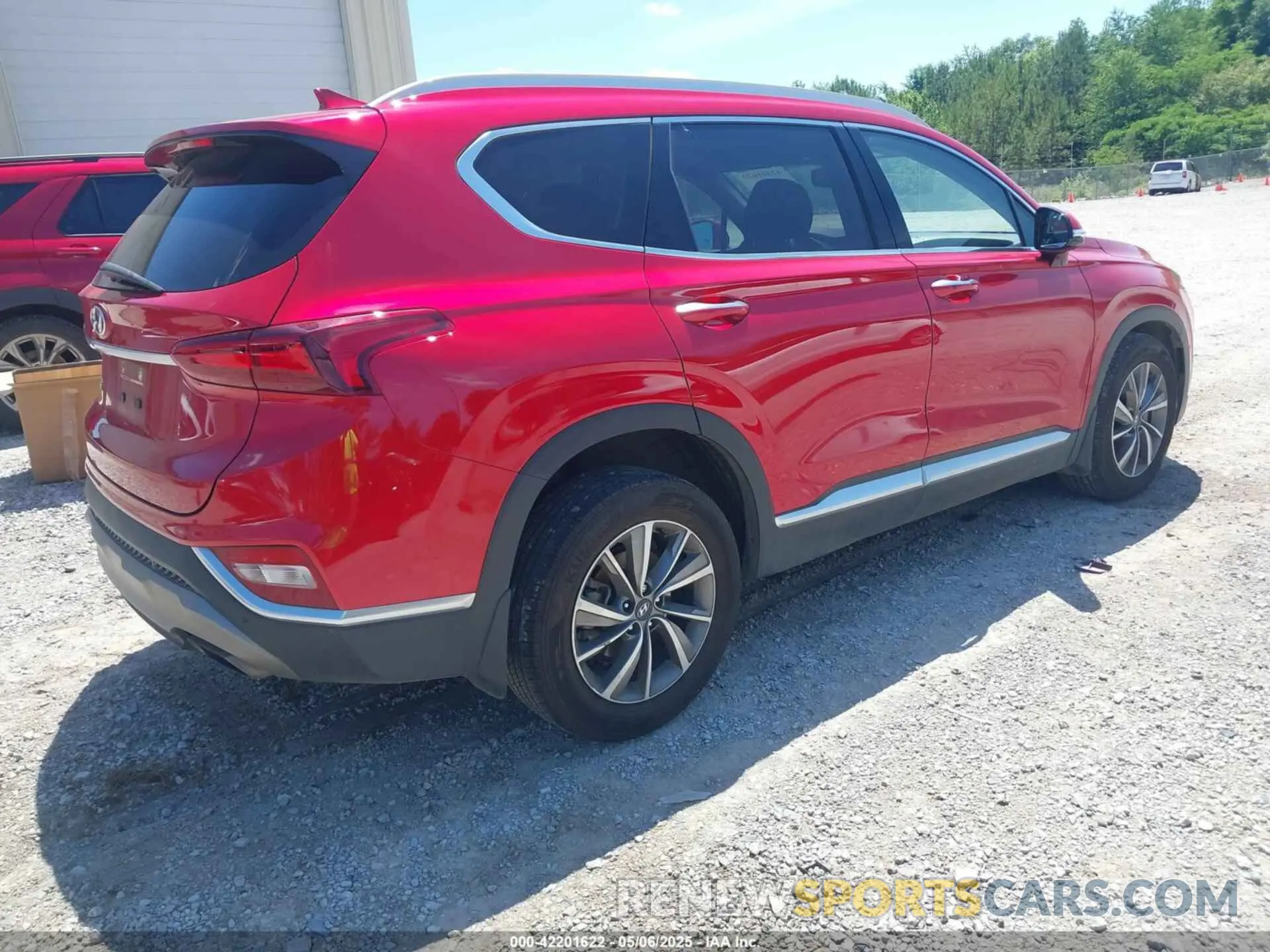 4 Photograph of a damaged car 5NMS33AD3LH291553 HYUNDAI SANTA FE 2020