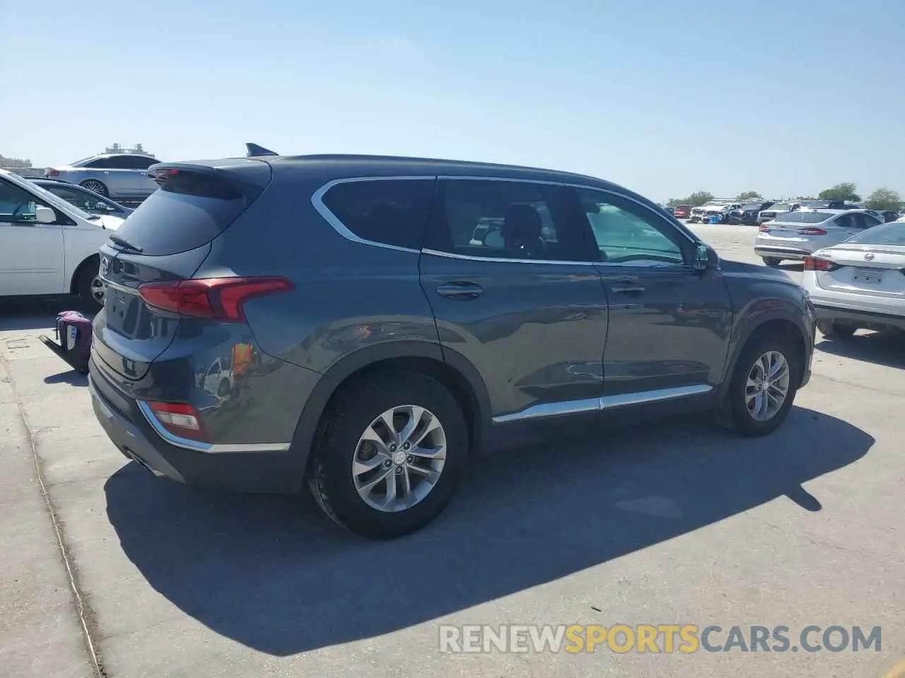3 Photograph of a damaged car 5NMS33AD4LH260859 HYUNDAI SANTA FE 2020