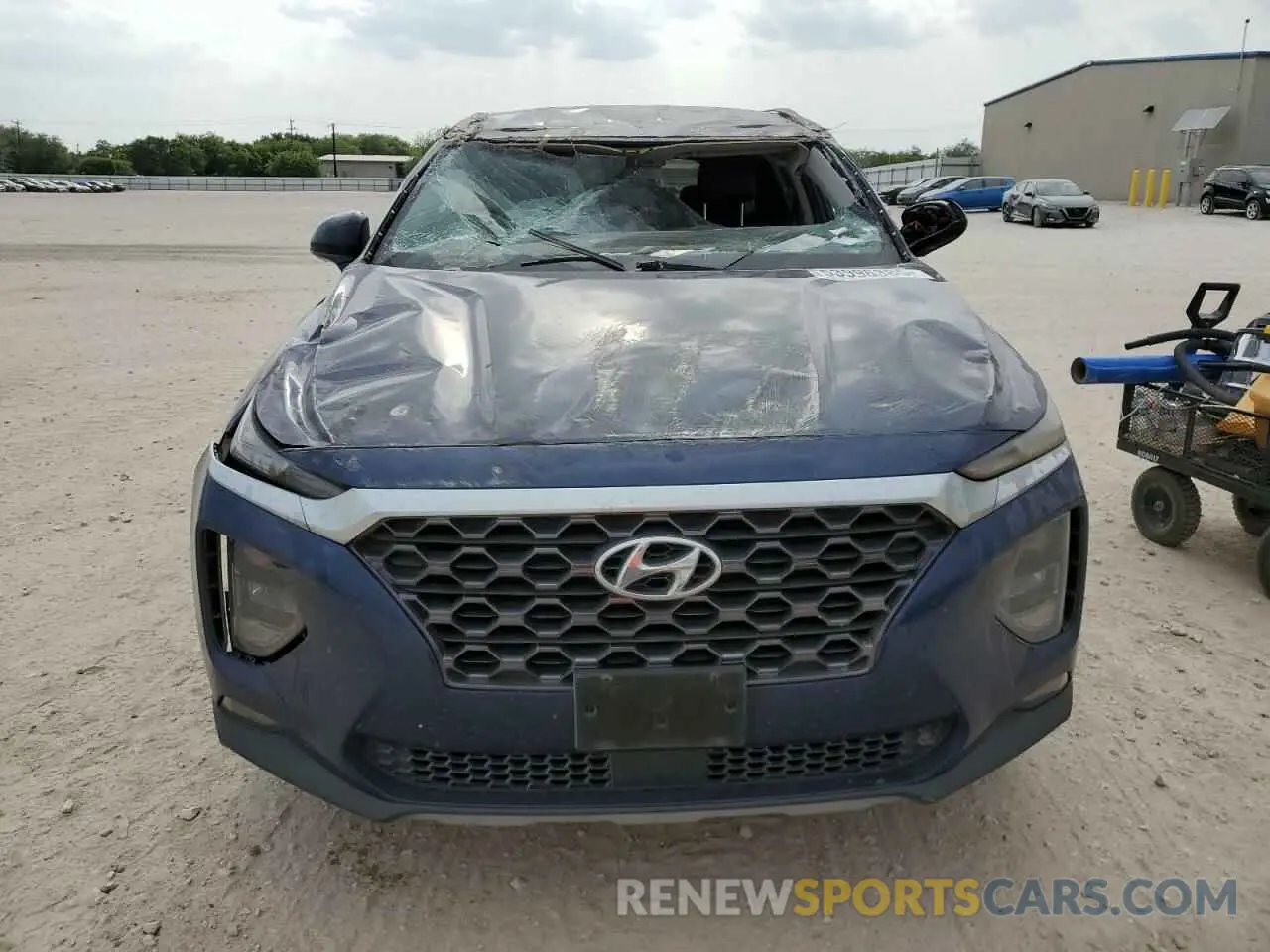 5 Photograph of a damaged car 5NMS33AD4LH268170 HYUNDAI SANTA FE 2020