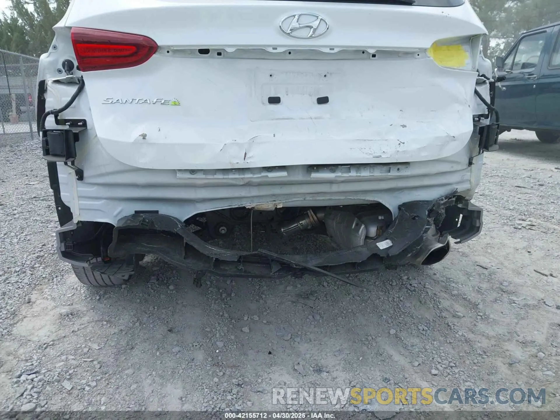 18 Photograph of a damaged car 5NMS33AD4LH293909 HYUNDAI SANTA FE 2020