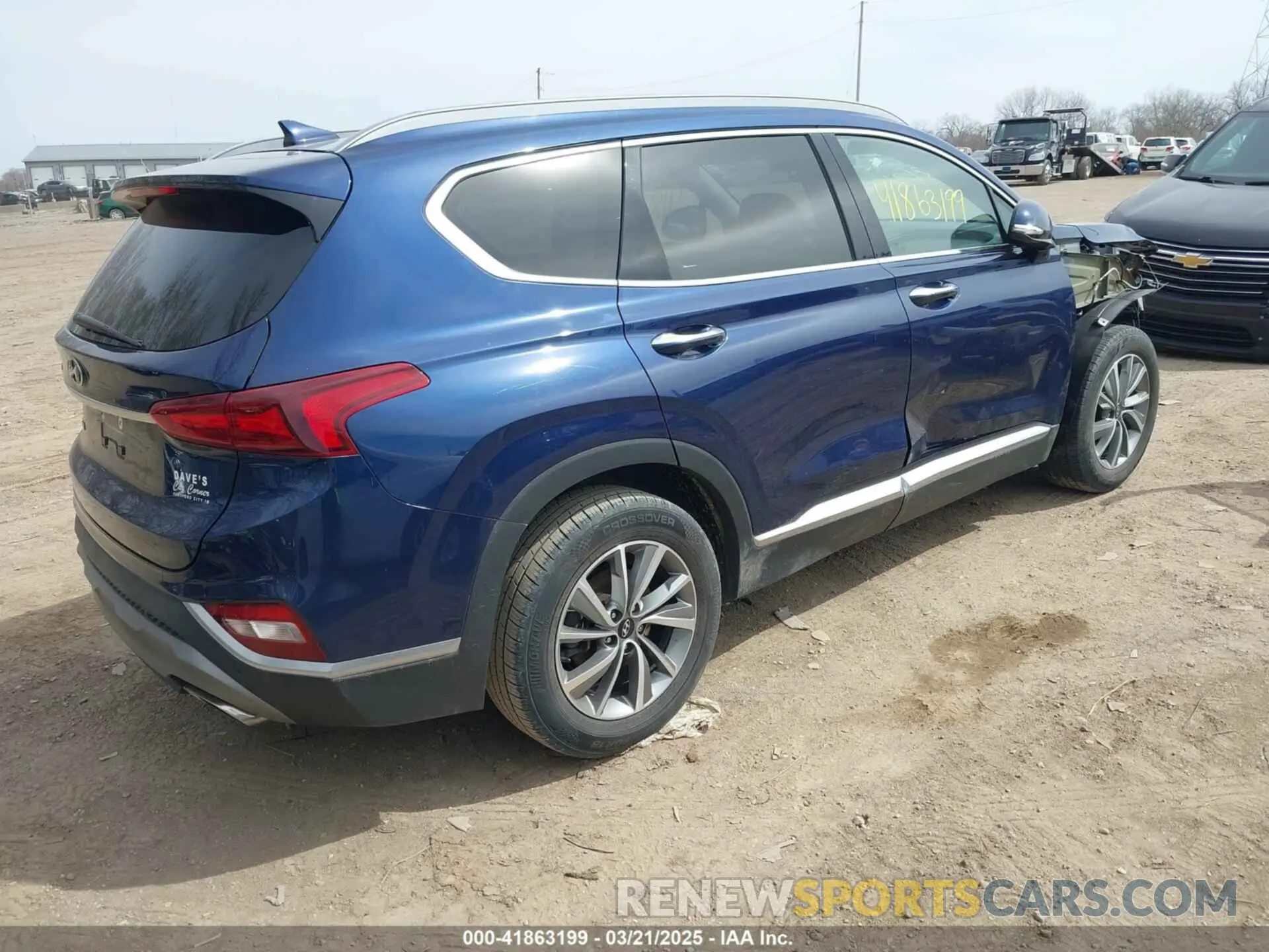 4 Photograph of a damaged car 5NMS33AD5LH211881 HYUNDAI SANTA FE 2020