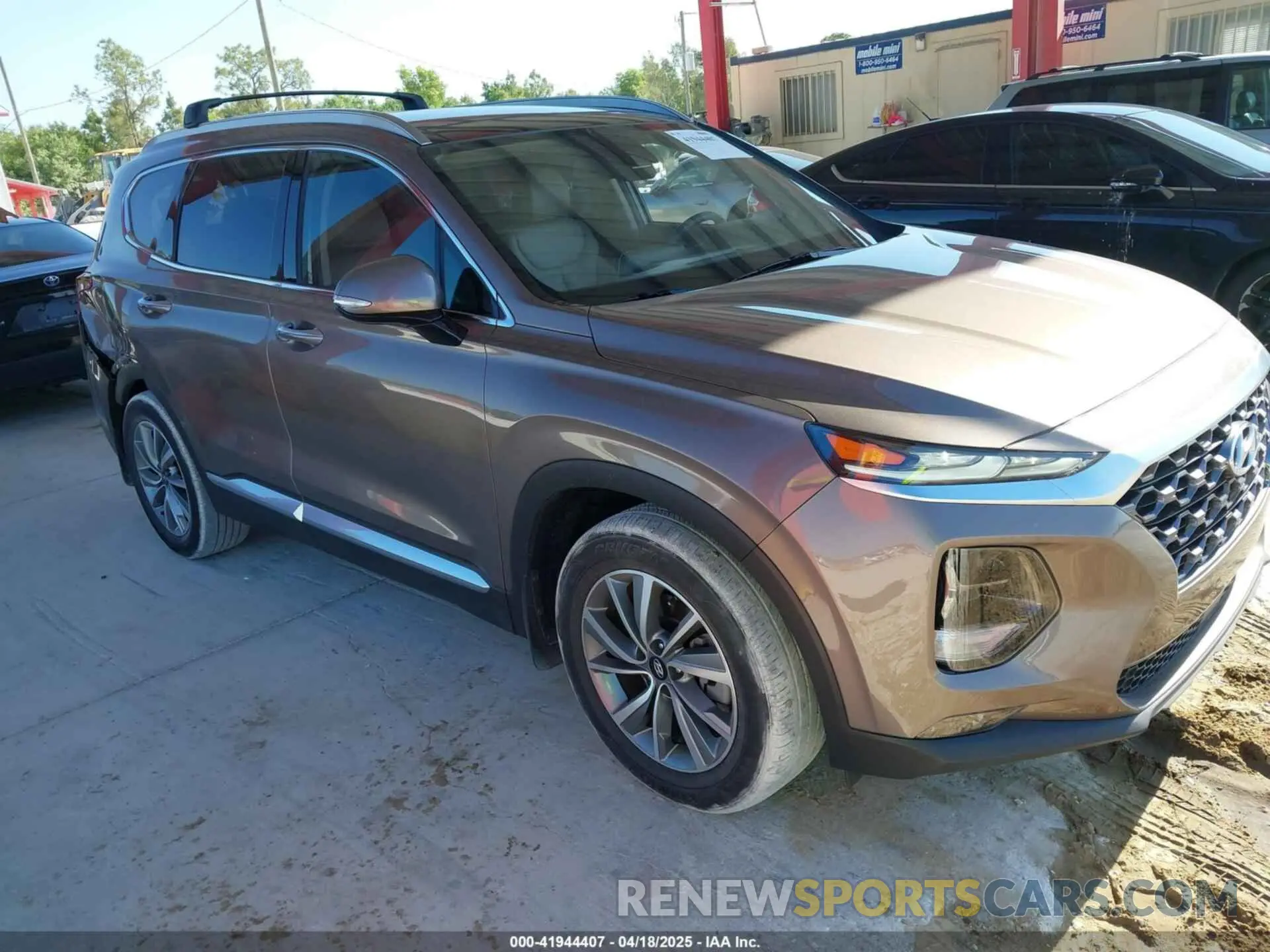 1 Photograph of a damaged car 5NMS33AD5LH222122 HYUNDAI SANTA FE 2020