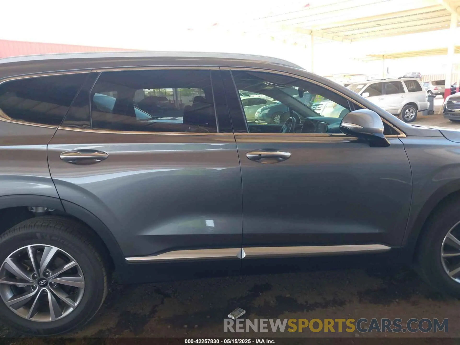 14 Photograph of a damaged car 5NMS33AD6LH137550 HYUNDAI SANTA FE 2020