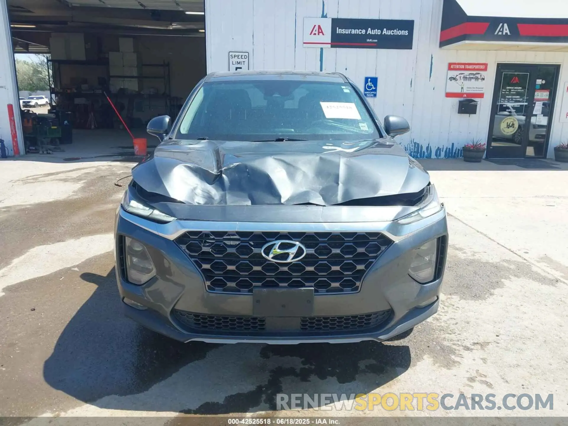 13 Photograph of a damaged car 5NMS33AD6LH138634 HYUNDAI SANTA FE 2020