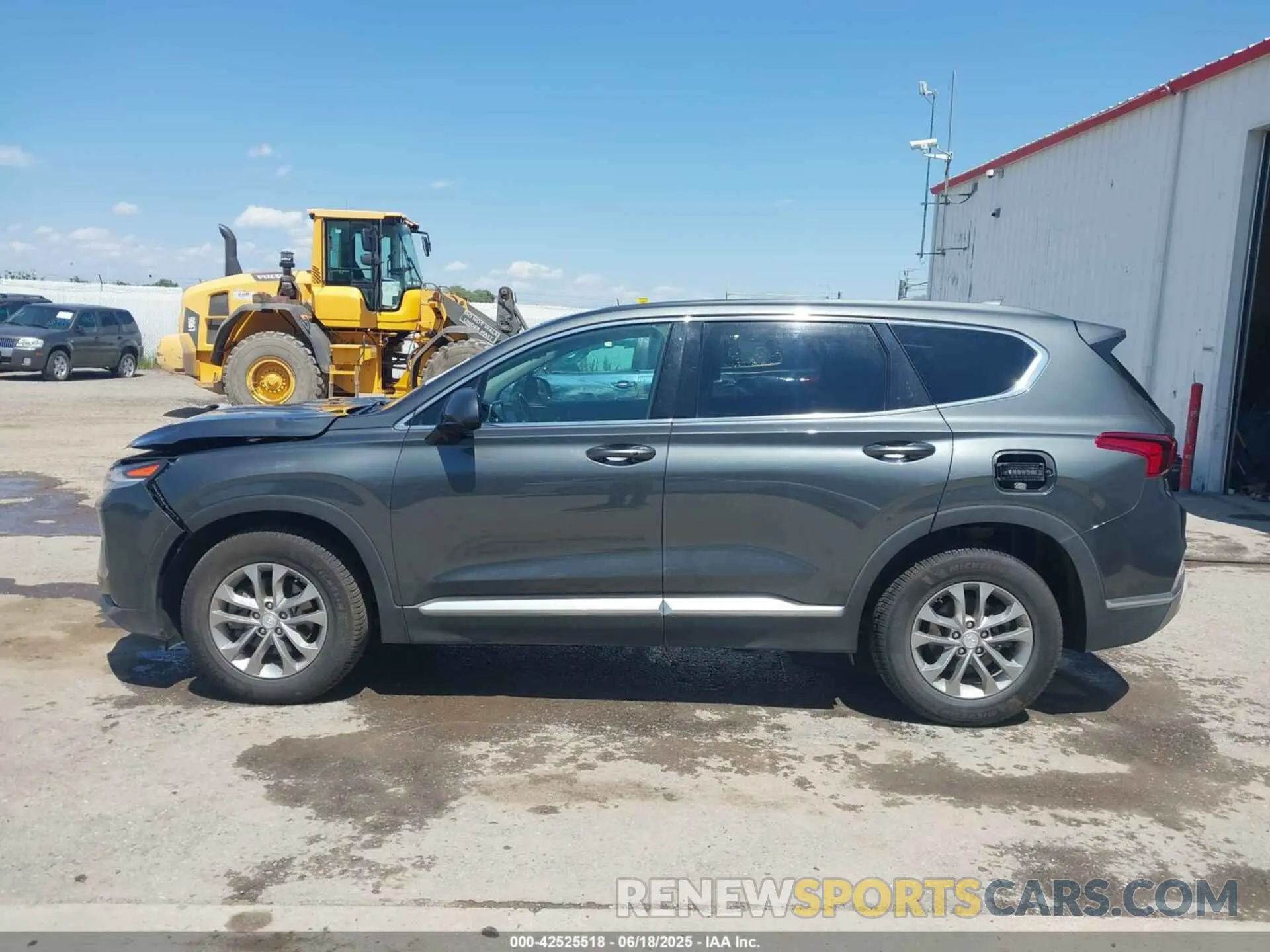 15 Photograph of a damaged car 5NMS33AD6LH138634 HYUNDAI SANTA FE 2020