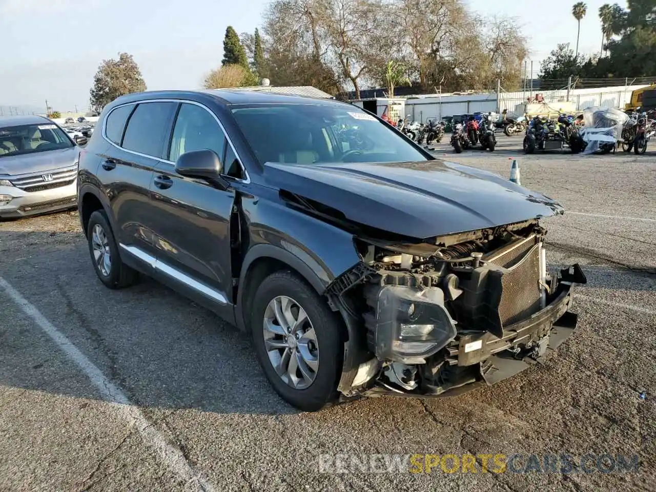 4 Photograph of a damaged car 5NMS33AD6LH184769 HYUNDAI SANTA FE 2020