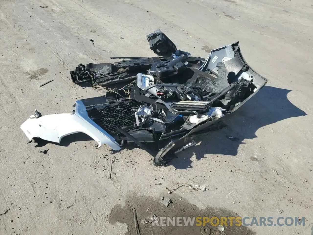 15 Photograph of a damaged car 5NMS33AD7LH195196 HYUNDAI SANTA FE 2020
