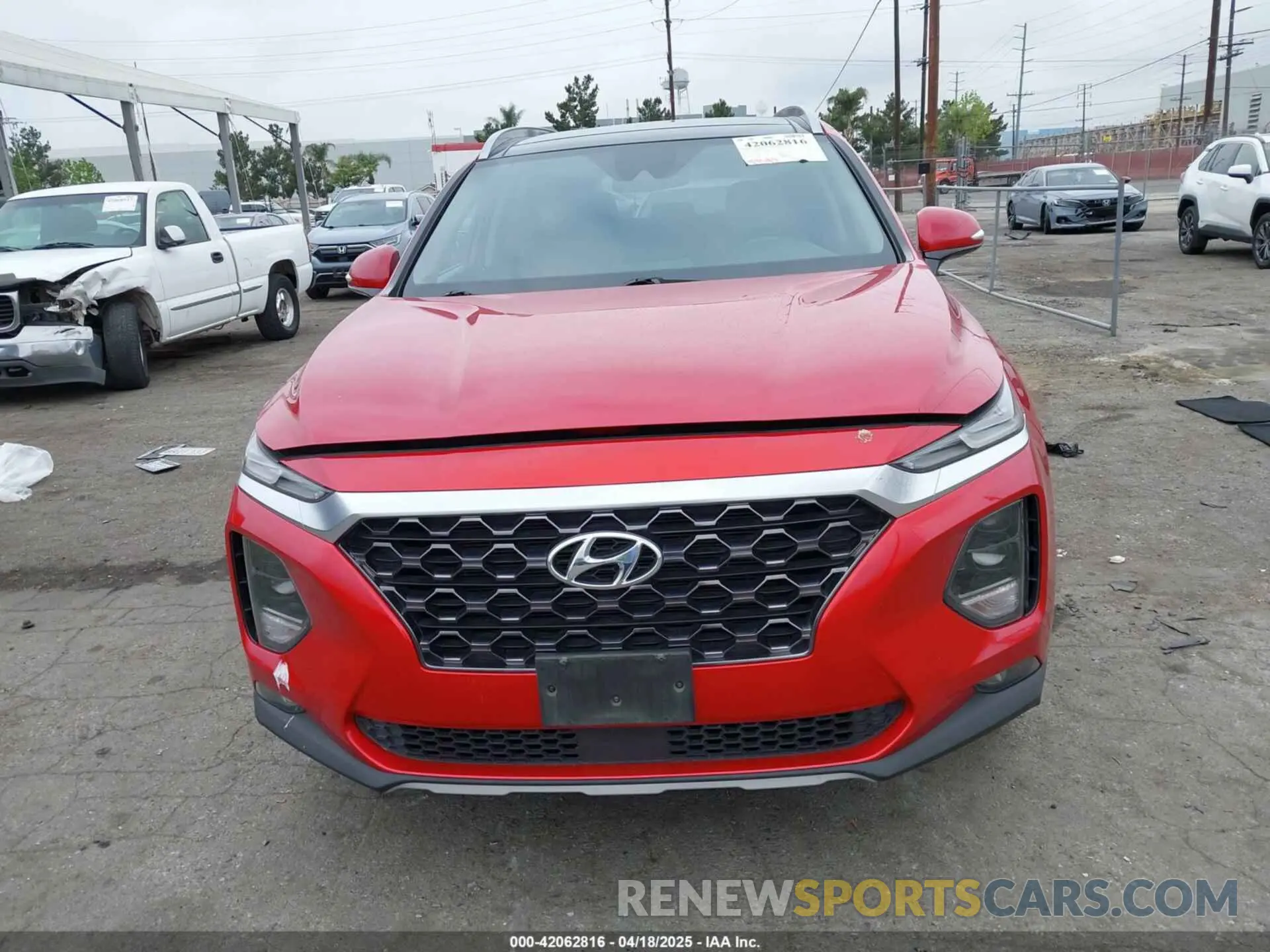 12 Photograph of a damaged car 5NMS33AD7LH209758 HYUNDAI SANTA FE 2020