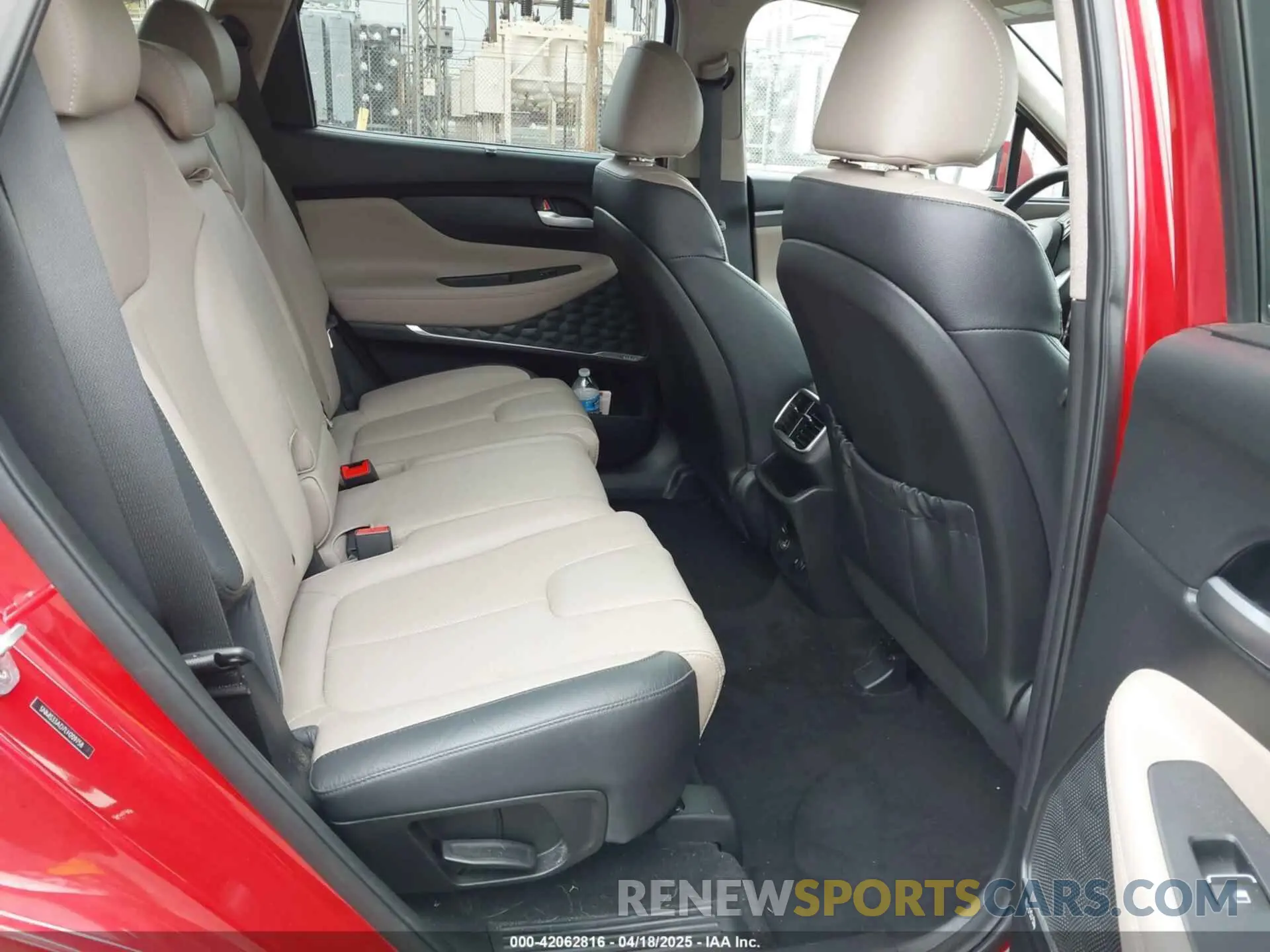 8 Photograph of a damaged car 5NMS33AD7LH209758 HYUNDAI SANTA FE 2020