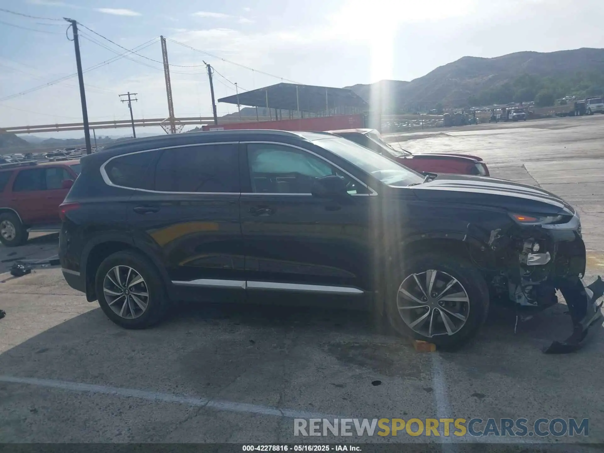 13 Photograph of a damaged car 5NMS33AD7LH222140 HYUNDAI SANTA FE 2020