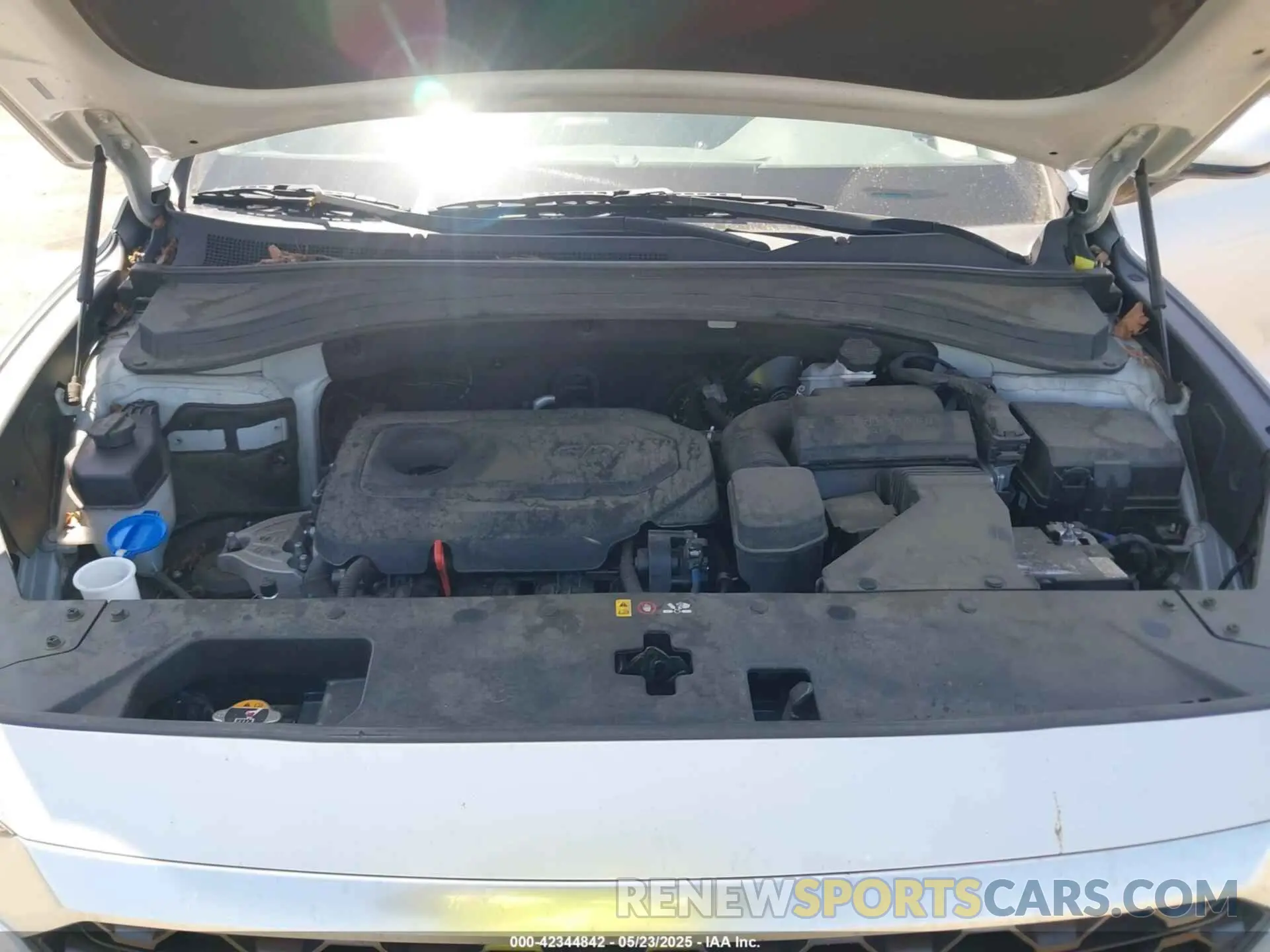 10 Photograph of a damaged car 5NMS33AD8LH169805 HYUNDAI SANTA FE 2020