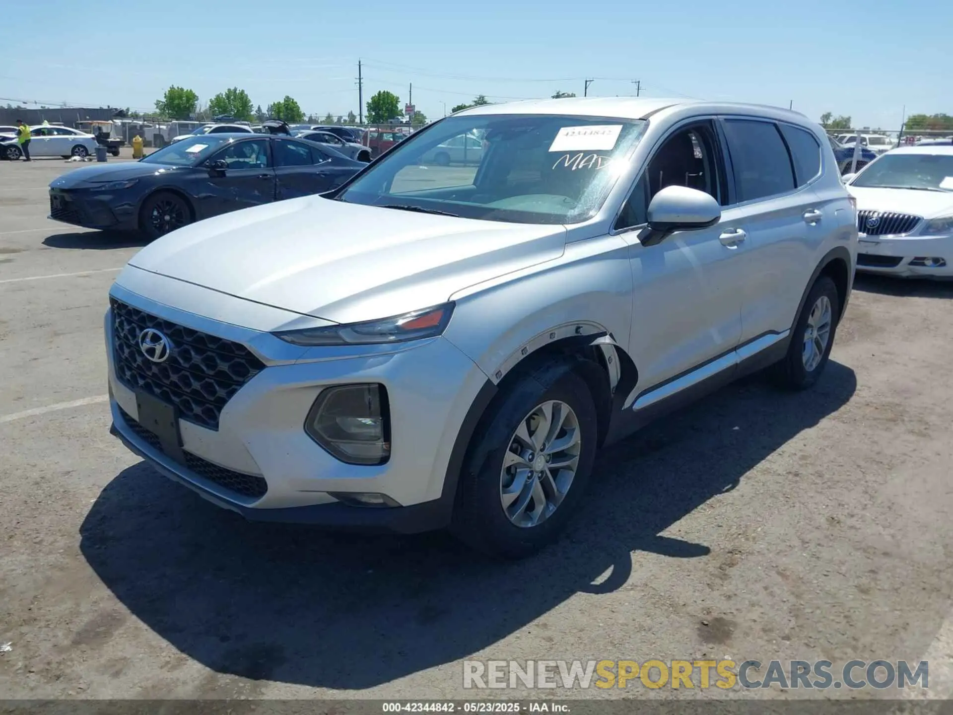 2 Photograph of a damaged car 5NMS33AD8LH169805 HYUNDAI SANTA FE 2020