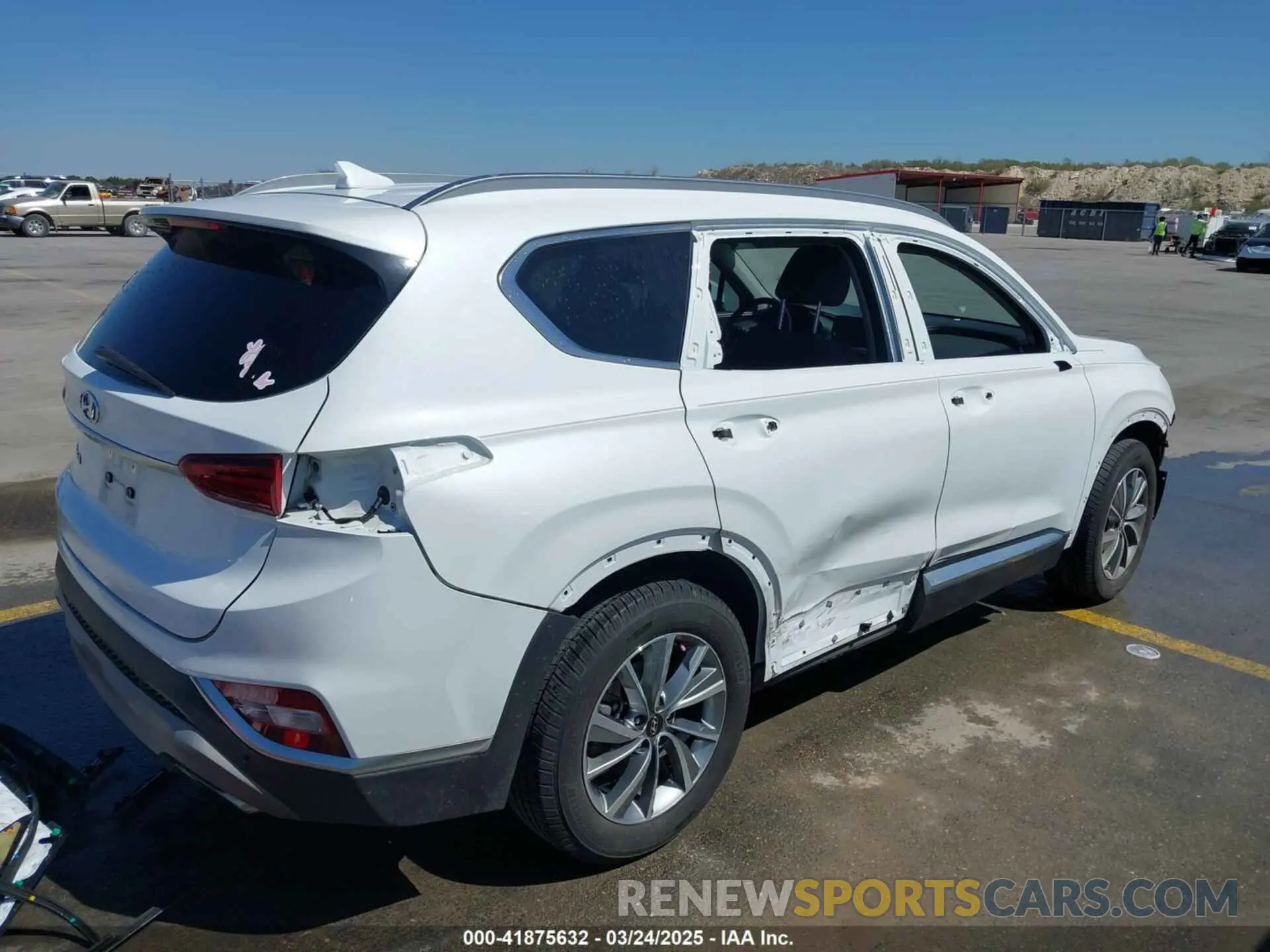 4 Photograph of a damaged car 5NMS33AD8LH194767 HYUNDAI SANTA FE 2020