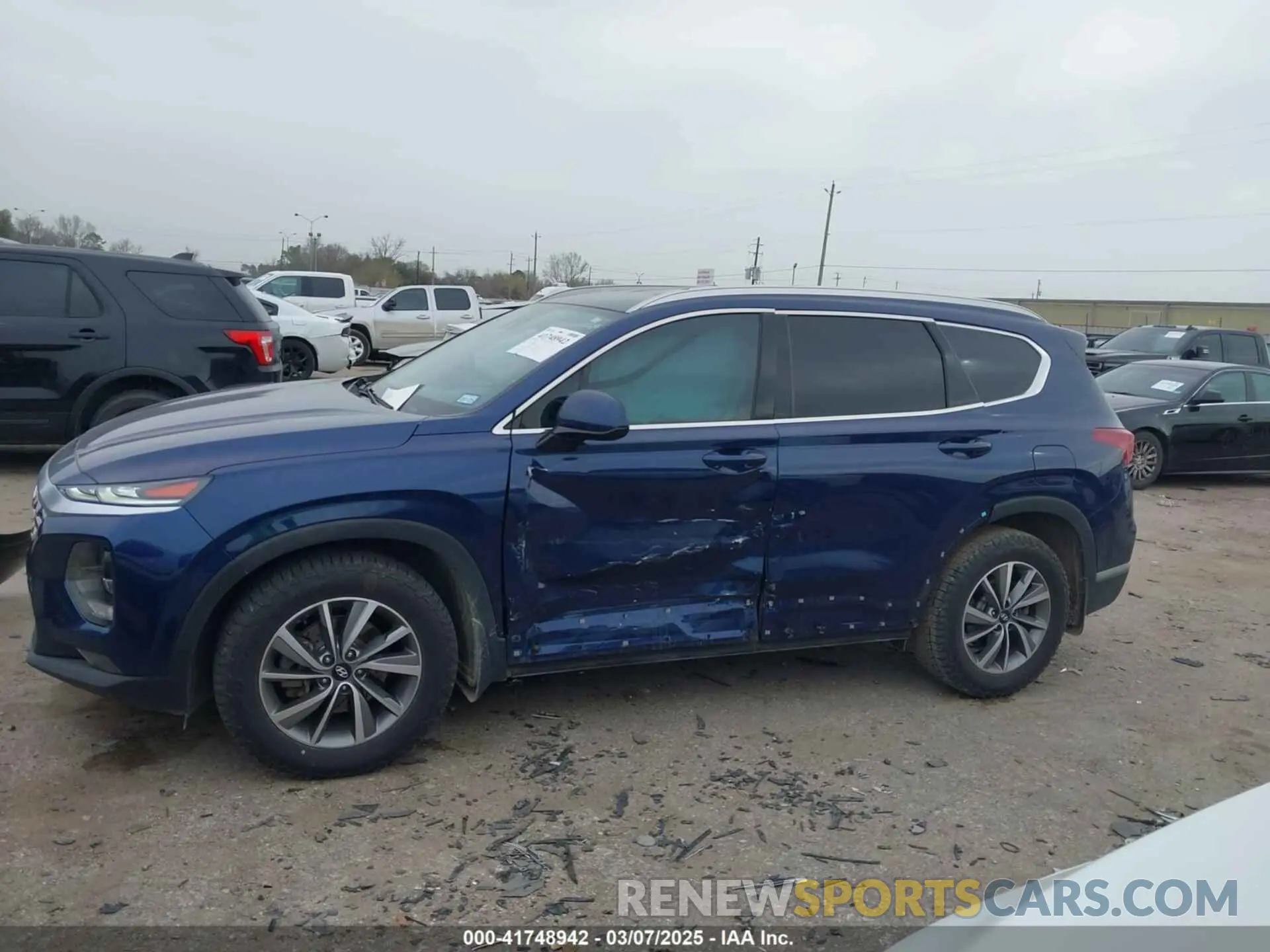 14 Photograph of a damaged car 5NMS33AD8LH260329 HYUNDAI SANTA FE 2020