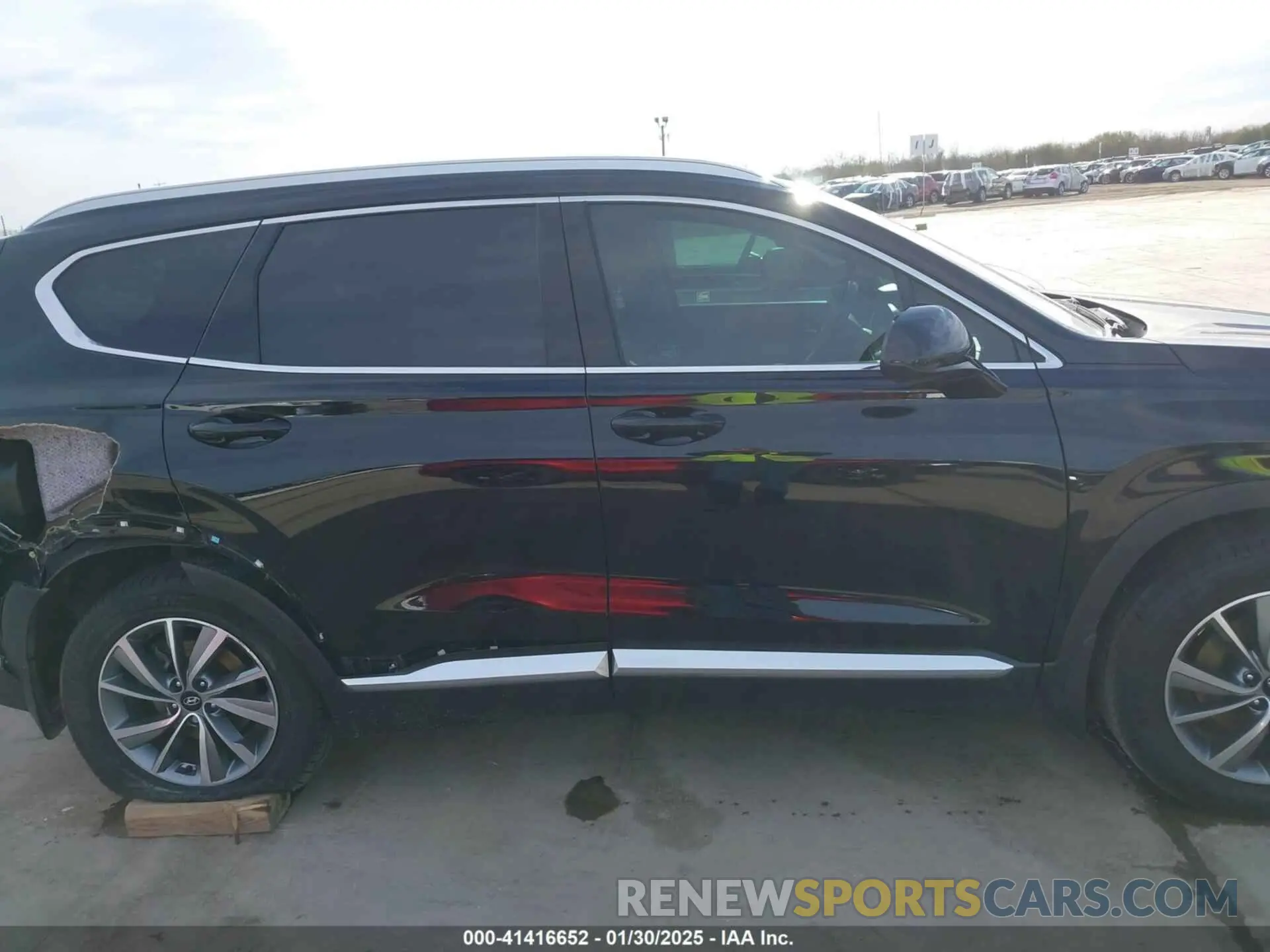 13 Photograph of a damaged car 5NMS33AD8LH265031 HYUNDAI SANTA FE 2020
