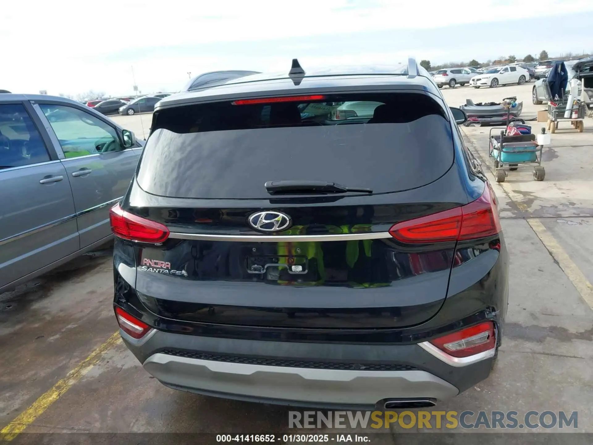 16 Photograph of a damaged car 5NMS33AD8LH265031 HYUNDAI SANTA FE 2020