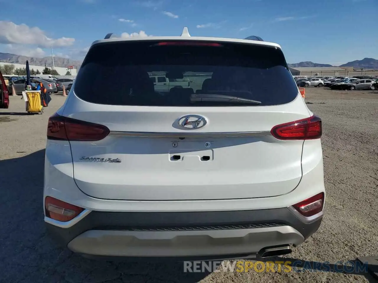 6 Photograph of a damaged car 5NMS33AD9LH202763 HYUNDAI SANTA FE 2020