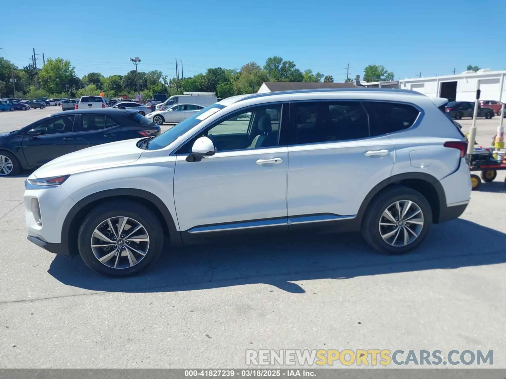 14 Photograph of a damaged car 5NMS33AD9LH243166 HYUNDAI SANTA FE 2020