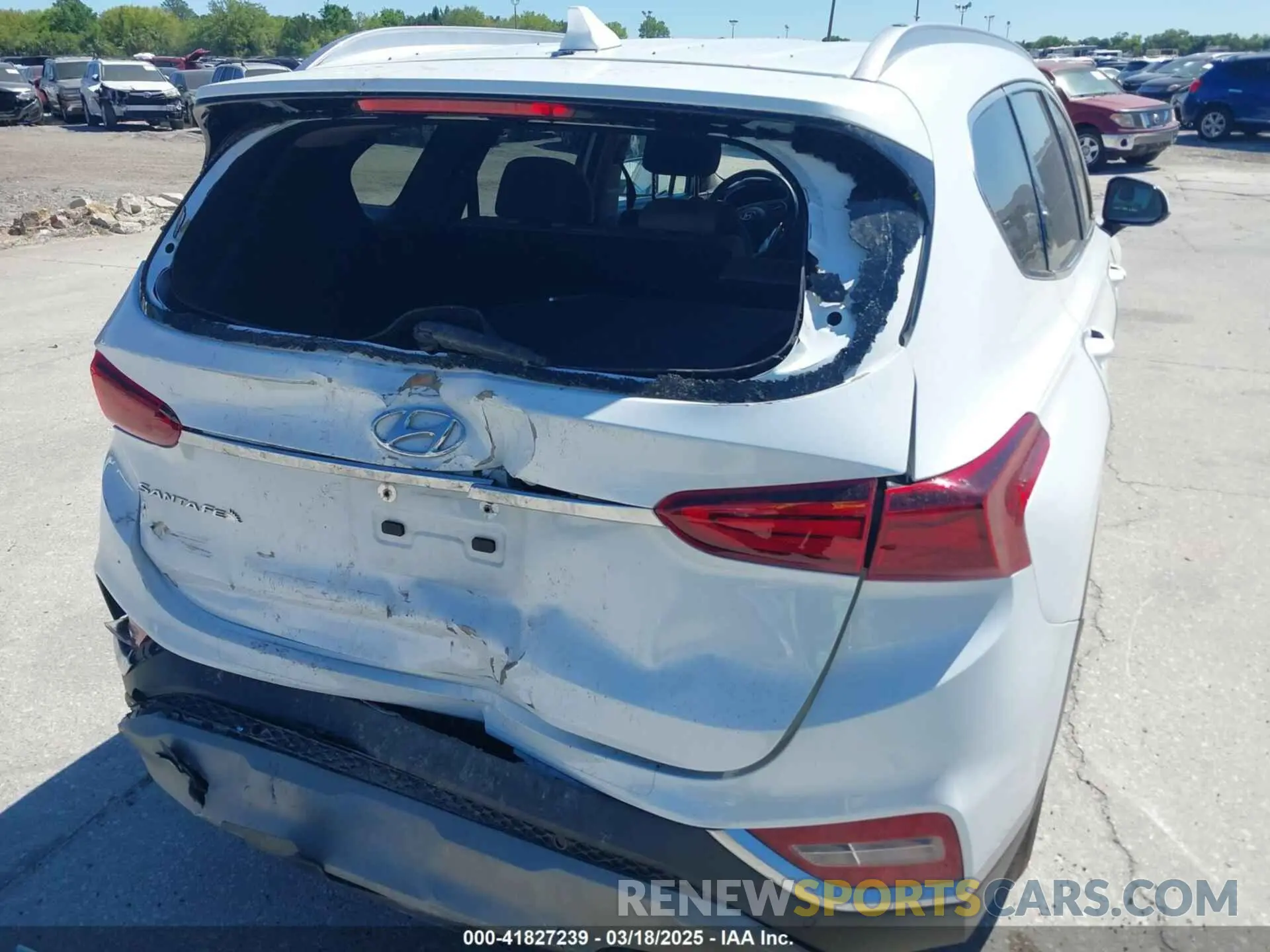 6 Photograph of a damaged car 5NMS33AD9LH243166 HYUNDAI SANTA FE 2020