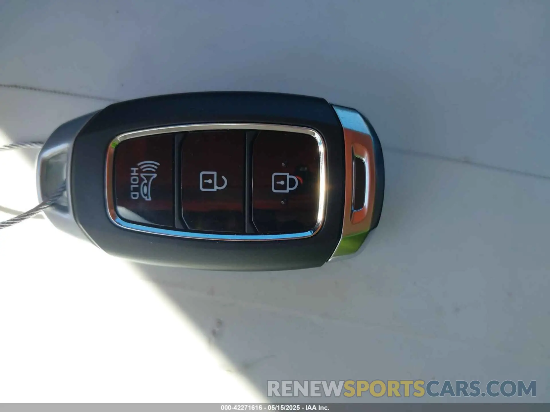 11 Photograph of a damaged car 5NMS33AD9LH257519 HYUNDAI SANTA FE 2020