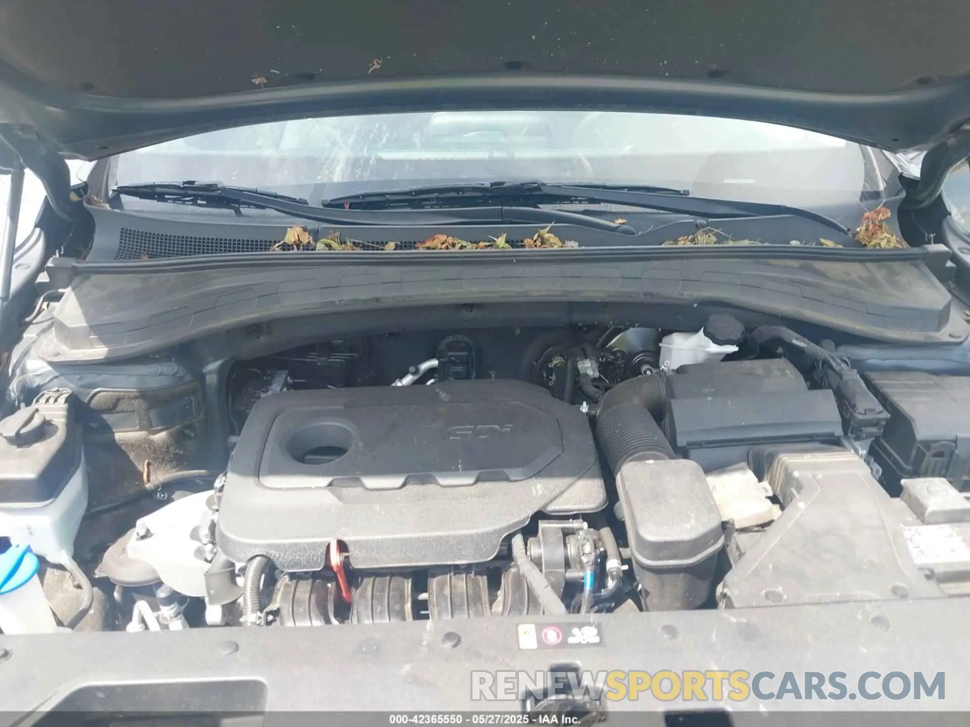 10 Photograph of a damaged car 5NMS33ADXLH148552 HYUNDAI SANTA FE 2020
