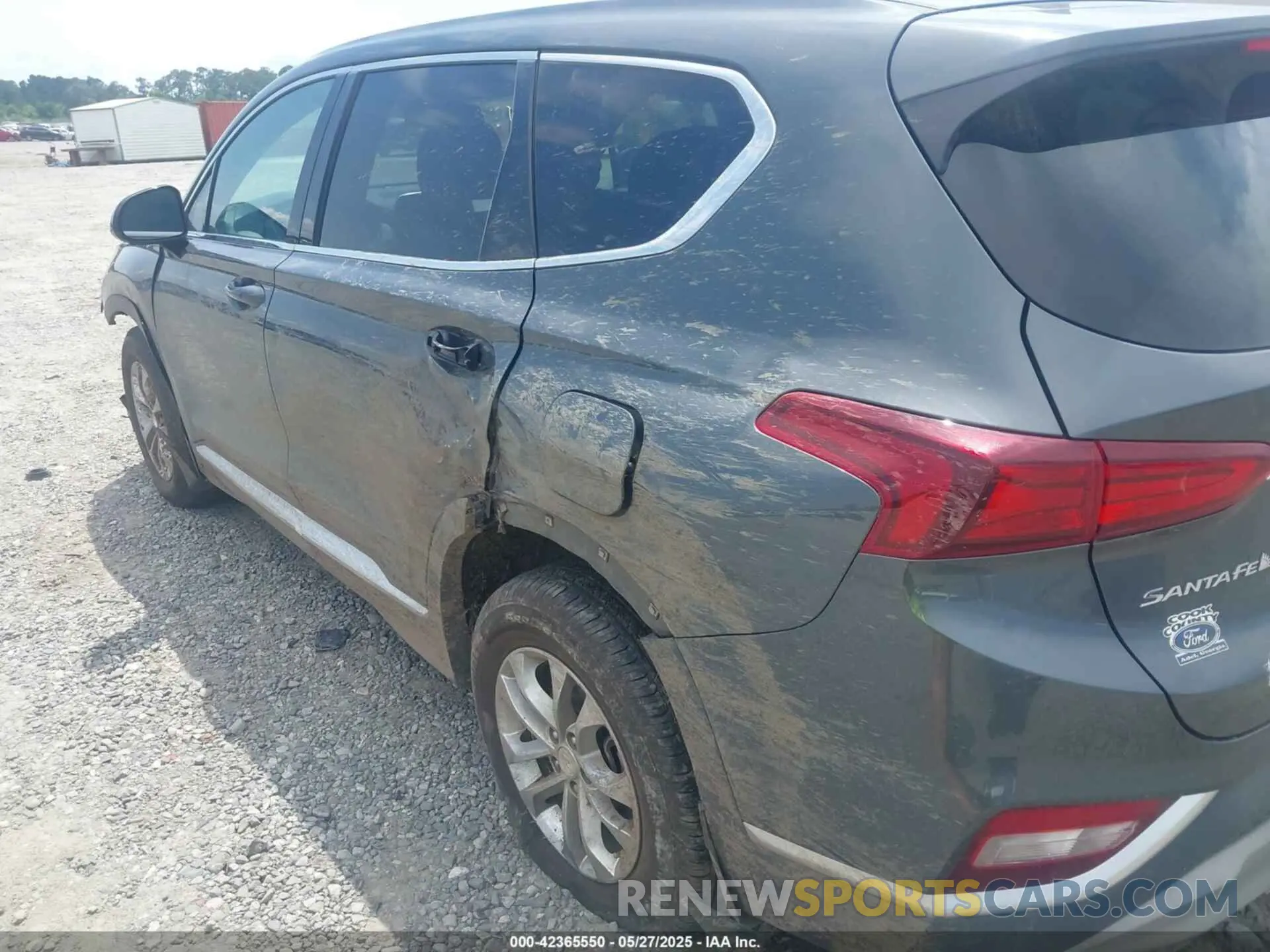 6 Photograph of a damaged car 5NMS33ADXLH148552 HYUNDAI SANTA FE 2020