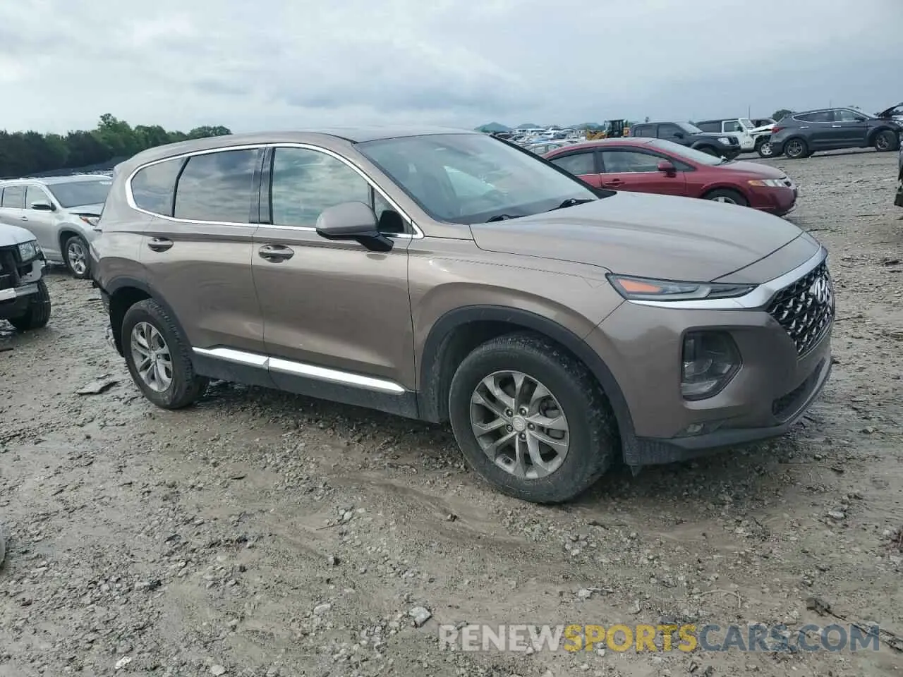 4 Photograph of a damaged car 5NMS33ADXLH166176 HYUNDAI SANTA FE 2020