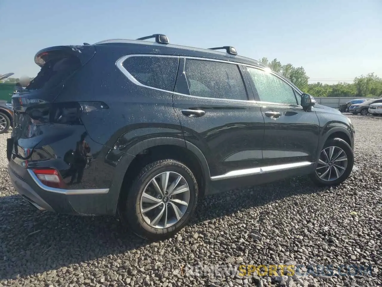 3 Photograph of a damaged car 5NMS33ADXLH195127 HYUNDAI SANTA FE 2020