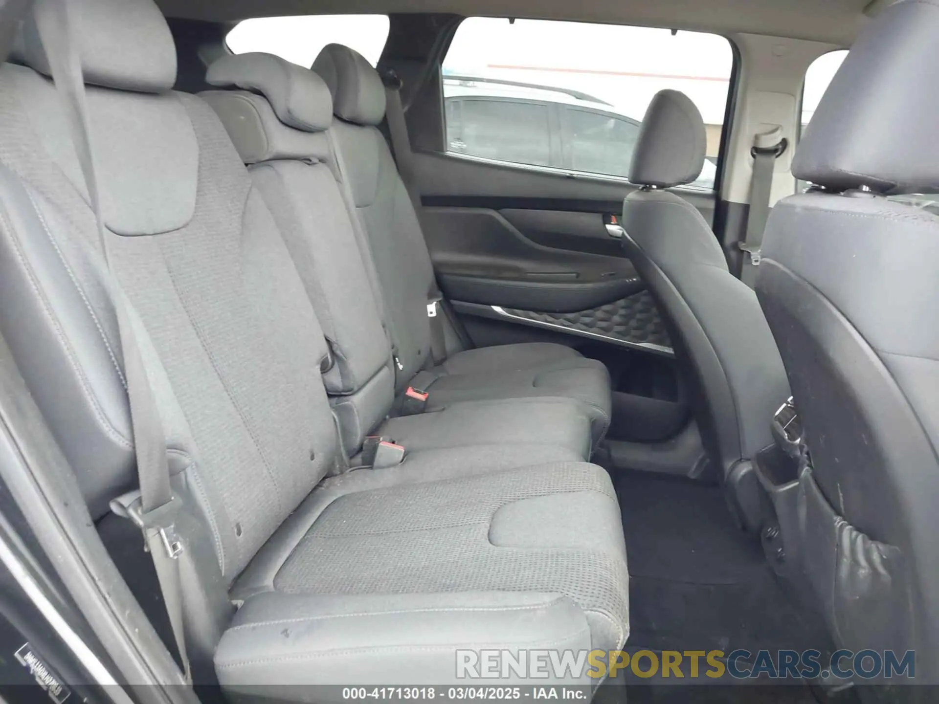 8 Photograph of a damaged car 5NMS33ADXLH270635 HYUNDAI SANTA FE 2020