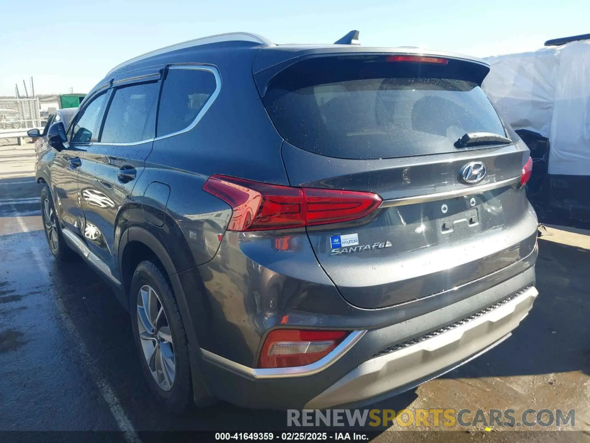 3 Photograph of a damaged car 5NMS33ADXLH272854 HYUNDAI SANTA FE 2020