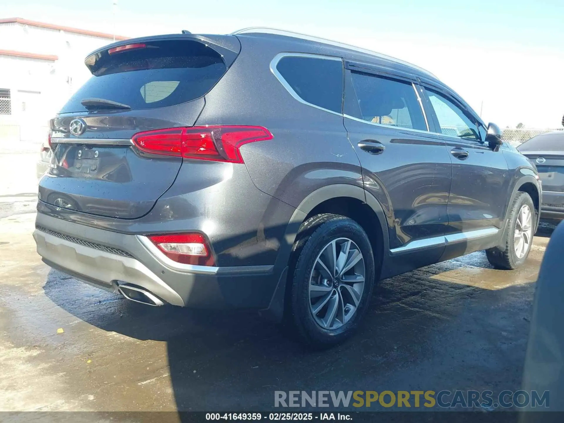 4 Photograph of a damaged car 5NMS33ADXLH272854 HYUNDAI SANTA FE 2020