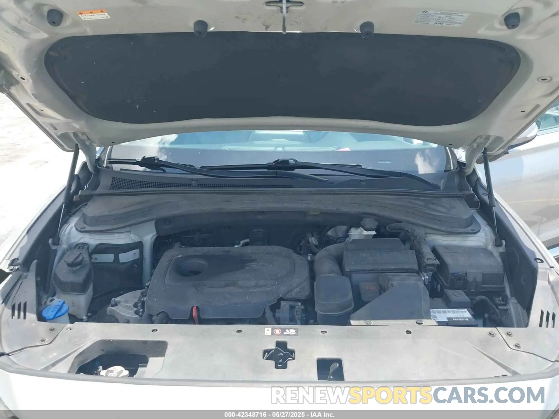 10 Photograph of a damaged car 5NMS33ADXLH288956 HYUNDAI SANTA FE 2020