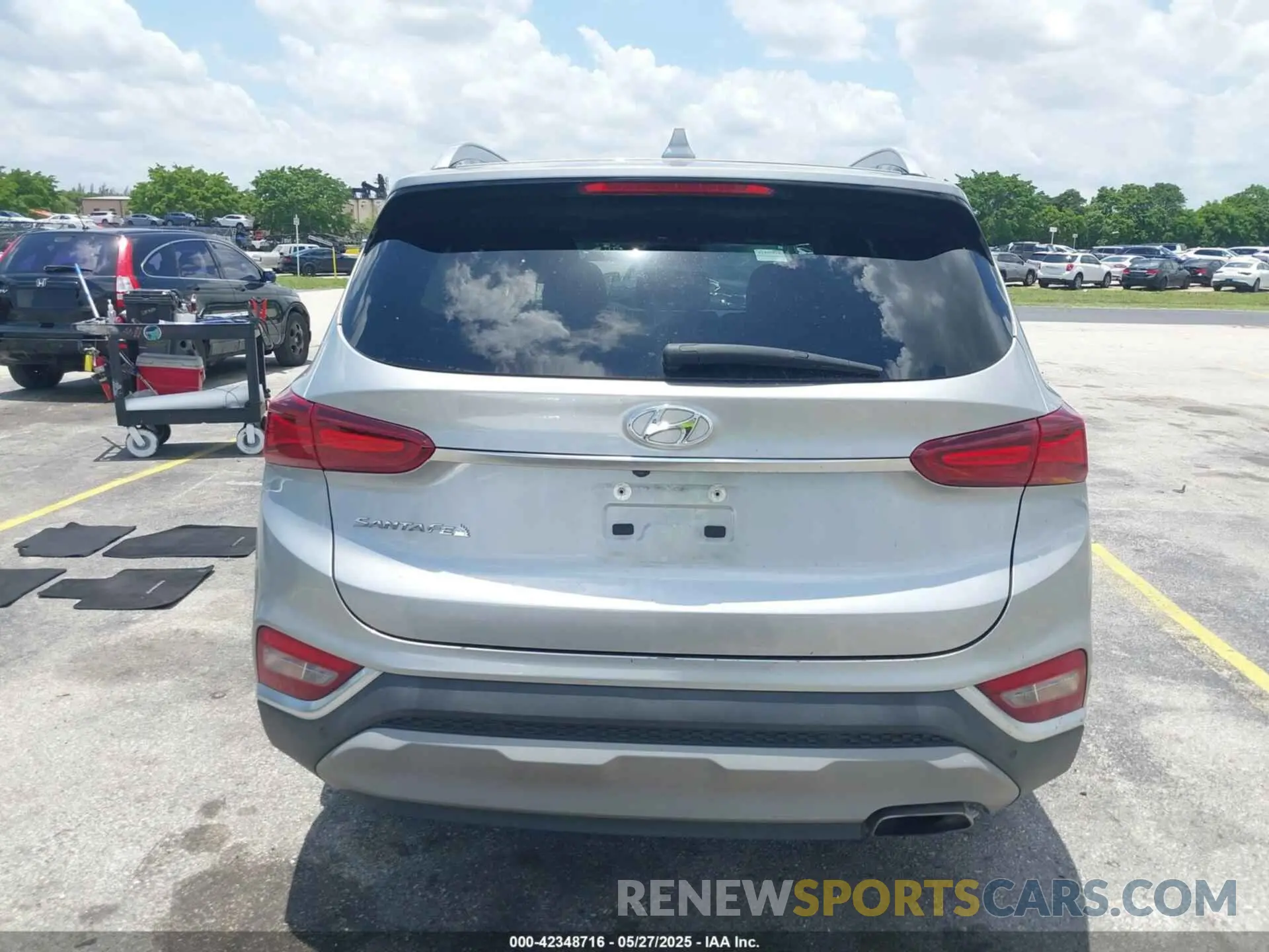 16 Photograph of a damaged car 5NMS33ADXLH288956 HYUNDAI SANTA FE 2020