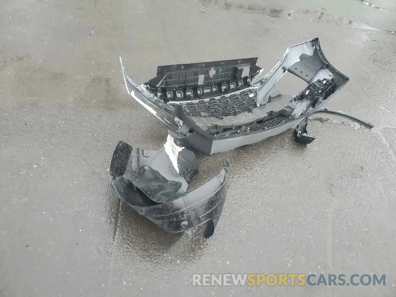 13 Photograph of a damaged car 5NMS3CAA8LH150399 HYUNDAI SANTA FE 2020