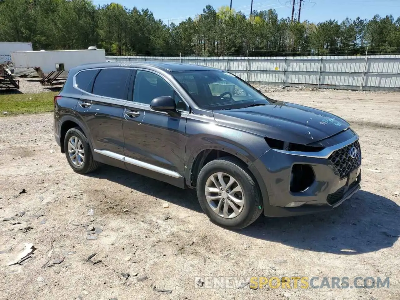 4 Photograph of a damaged car 5NMS3CAD0LH235408 HYUNDAI SANTA FE 2020