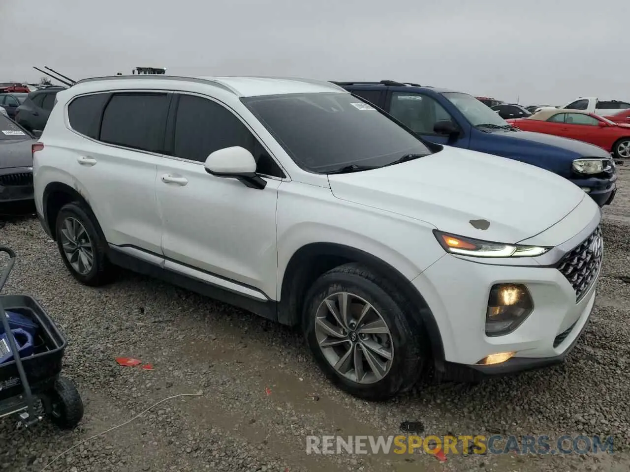 4 Photograph of a damaged car 5NMS3CAD2LH251853 HYUNDAI SANTA FE 2020
