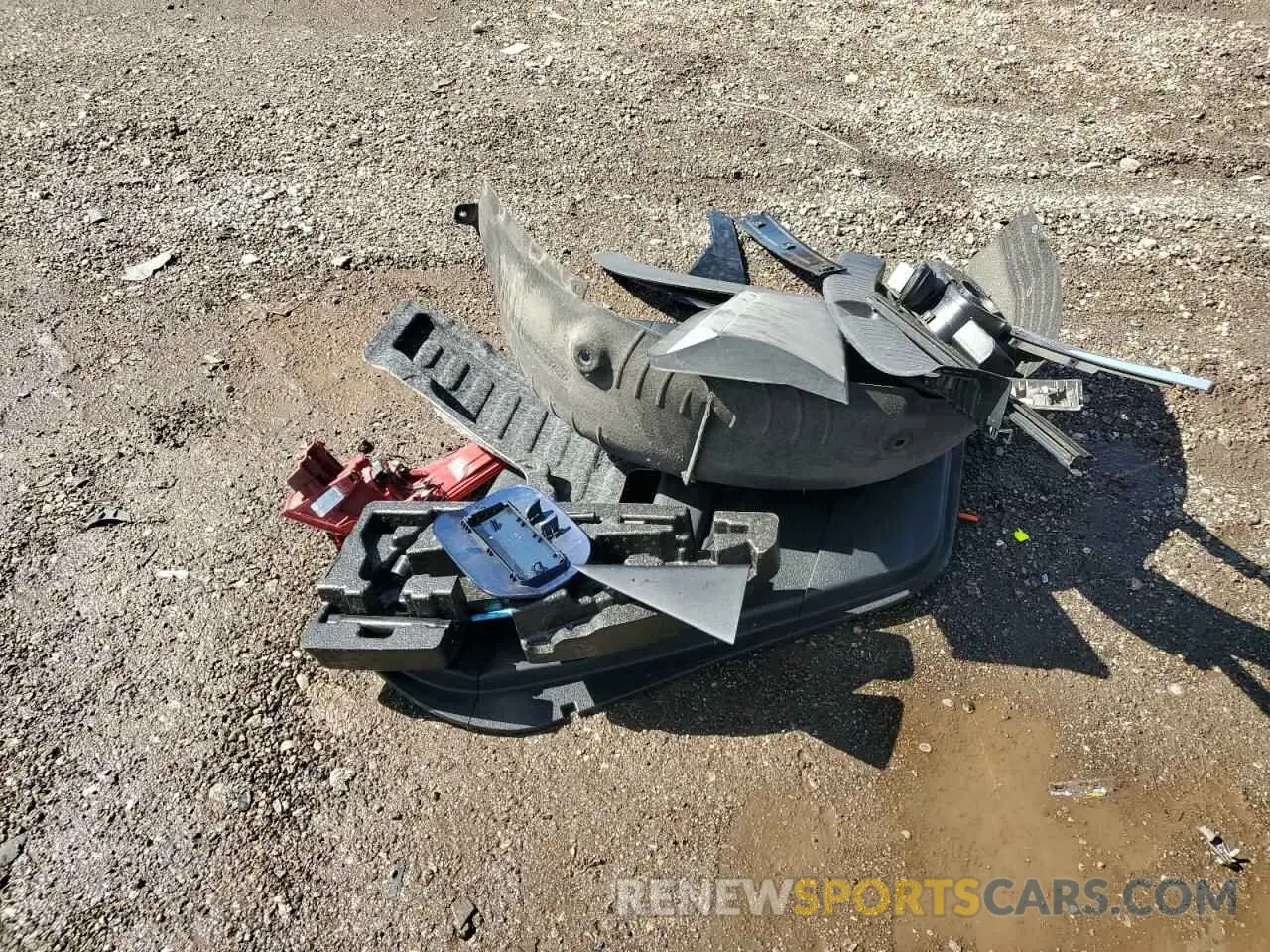 13 Photograph of a damaged car 5NMS3CAD3LH205285 HYUNDAI SANTA FE 2020