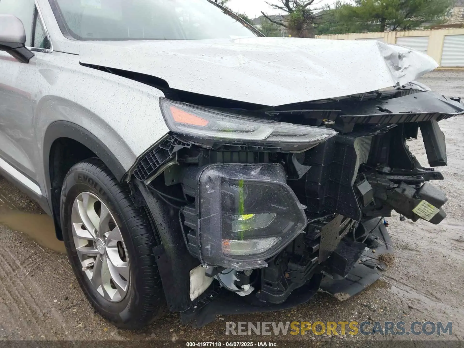 18 Photograph of a damaged car 5NMS3CAD3LH291326 HYUNDAI SANTA FE 2020