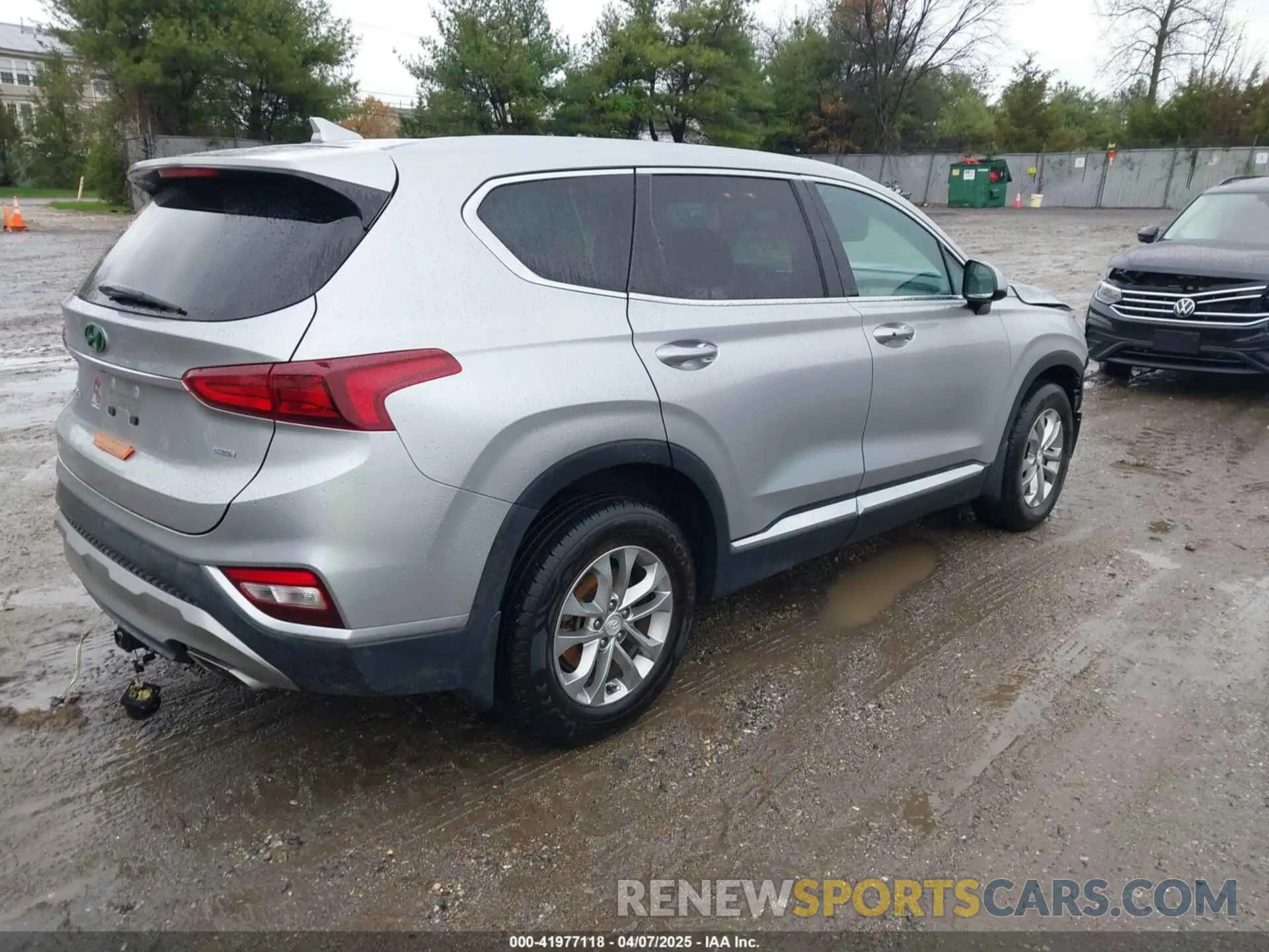 4 Photograph of a damaged car 5NMS3CAD3LH291326 HYUNDAI SANTA FE 2020